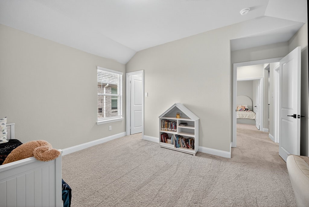 2907 Woodland Court