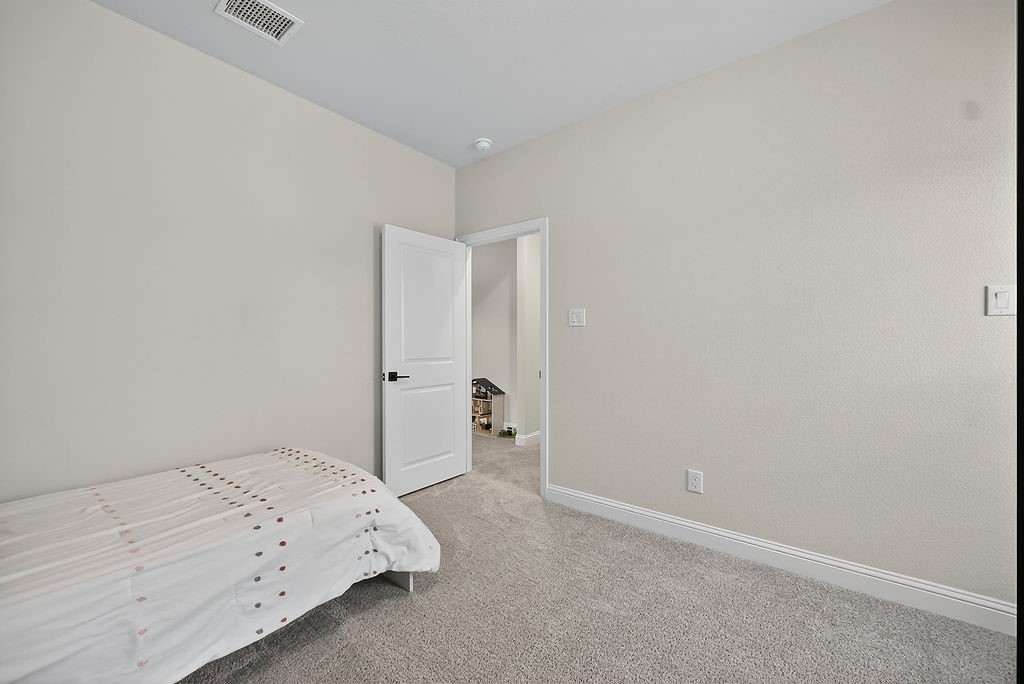 2907 Woodland Court