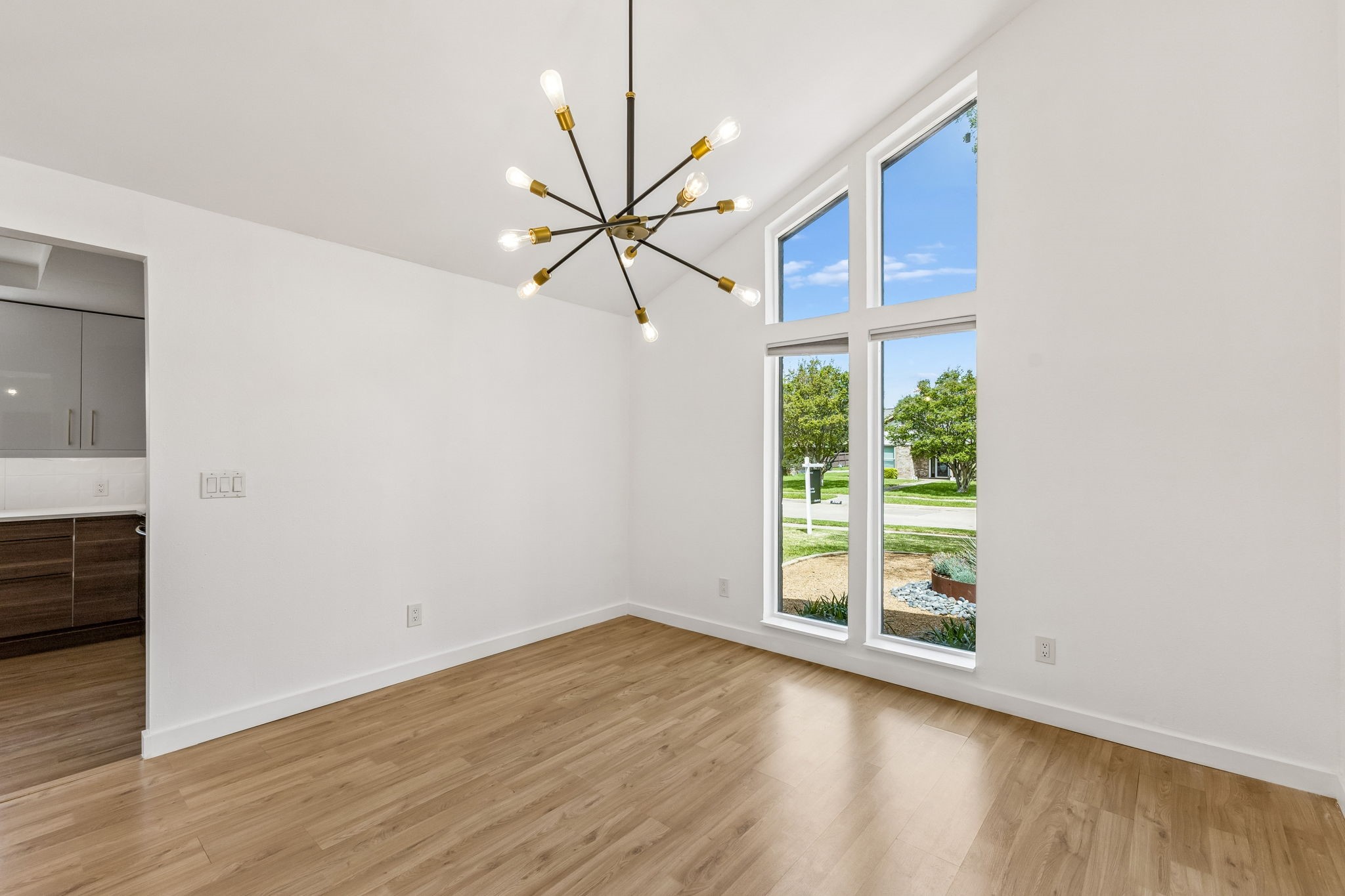 3116 Kingsbridge Drive