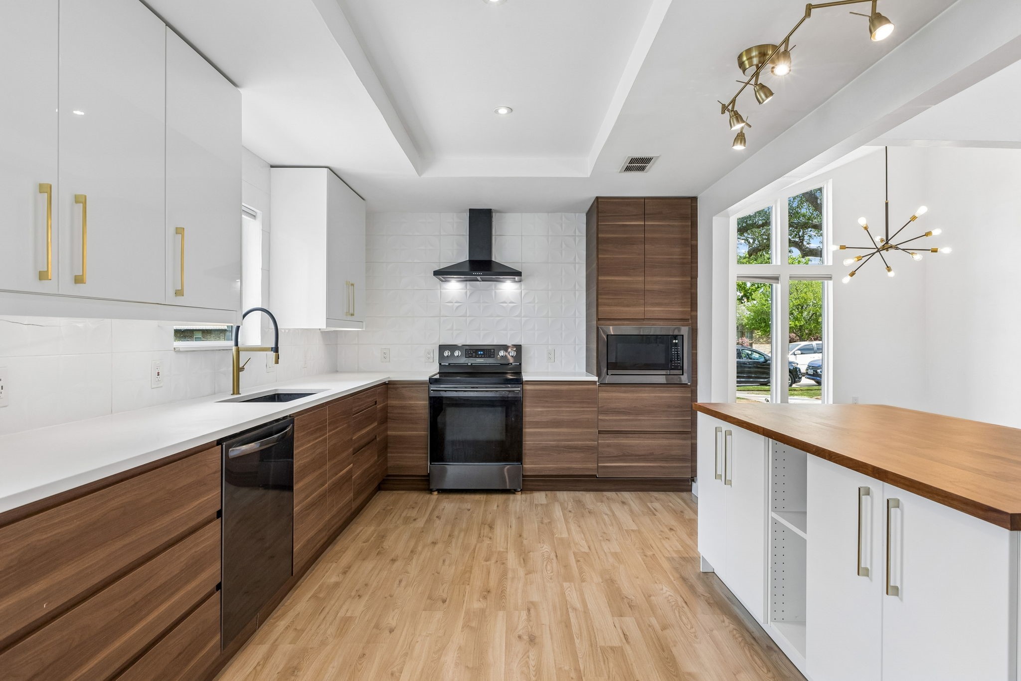 3116 Kingsbridge Drive