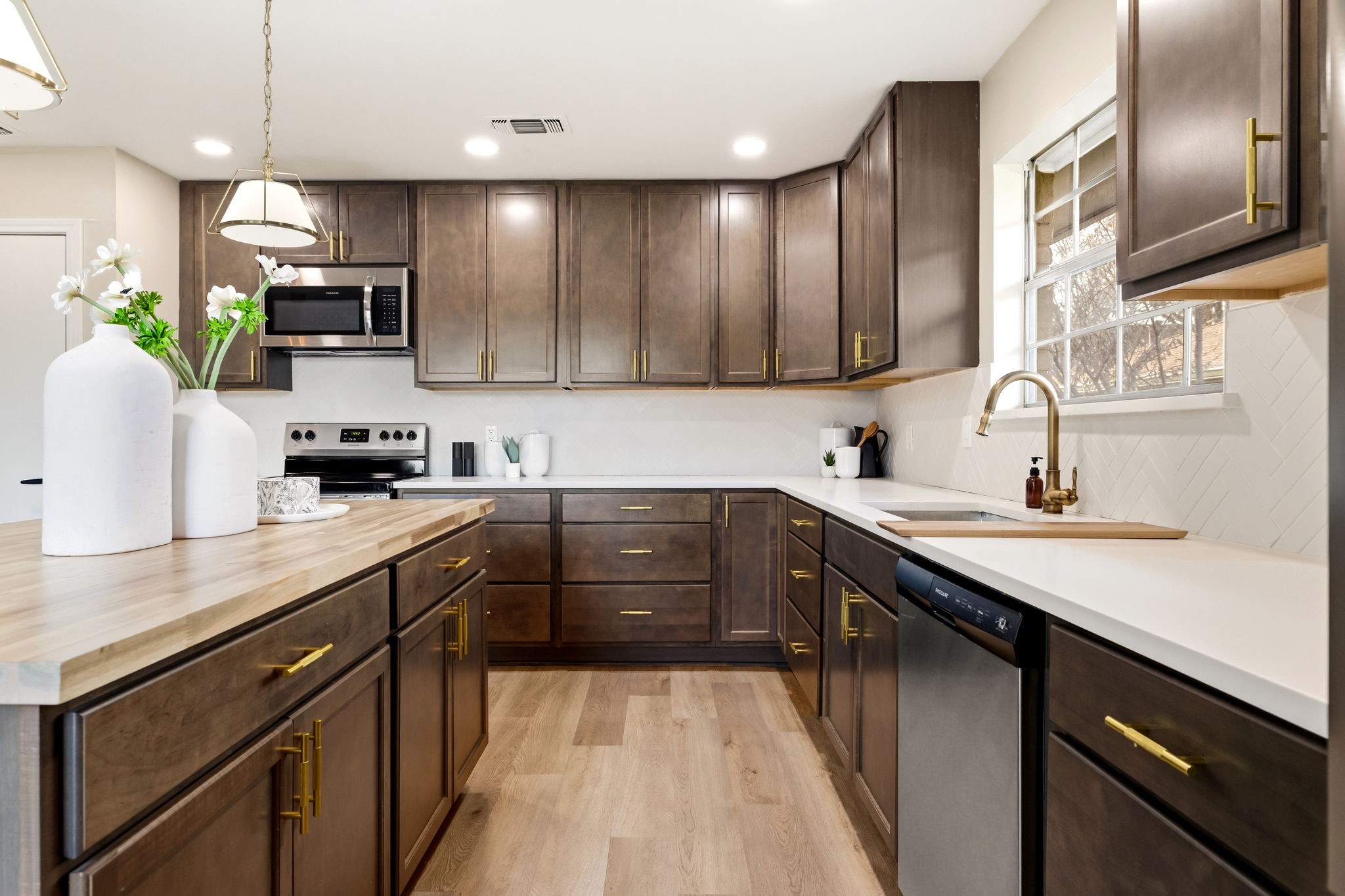 2341 Monticello Circle
