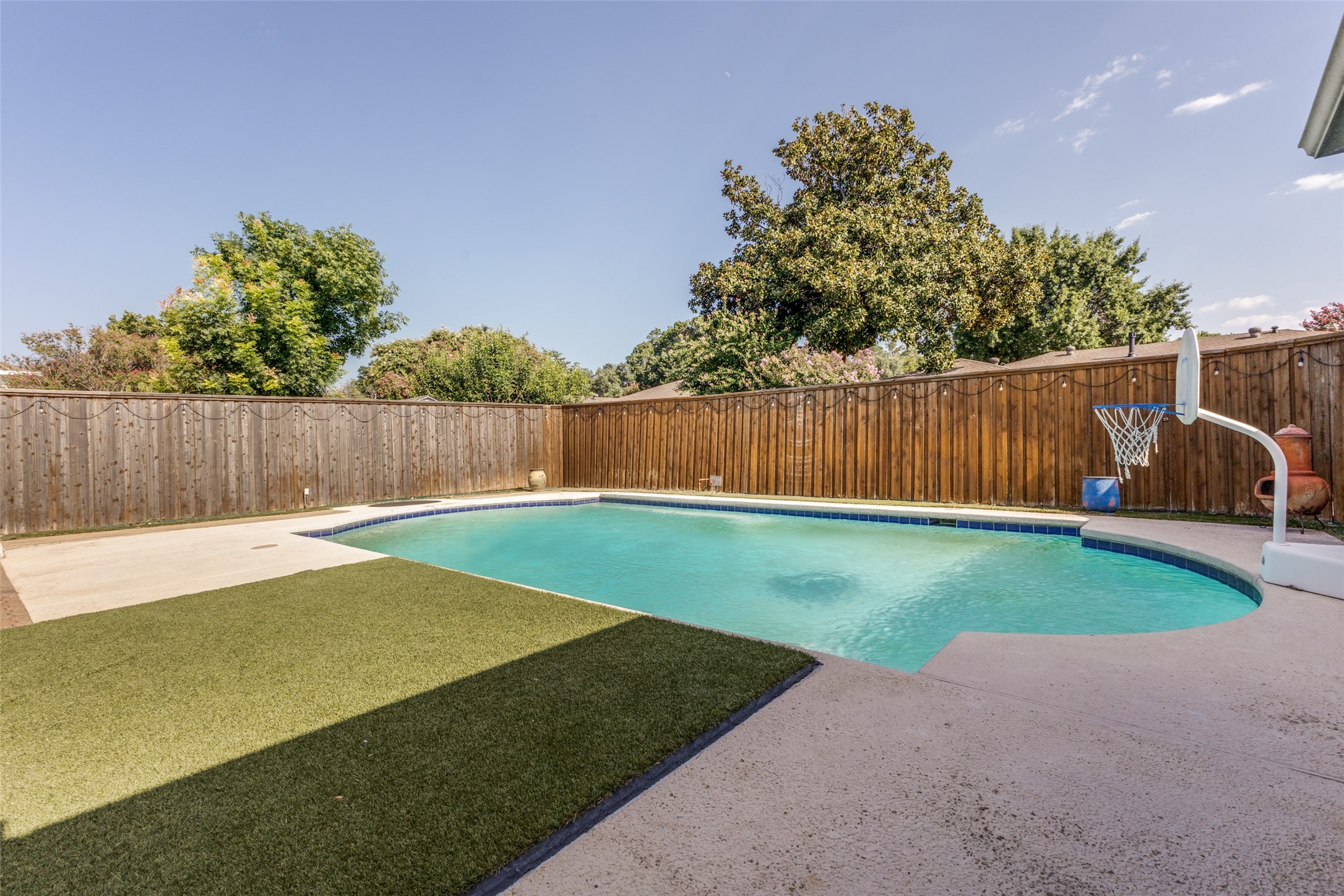 2512 Evergreen Drive
