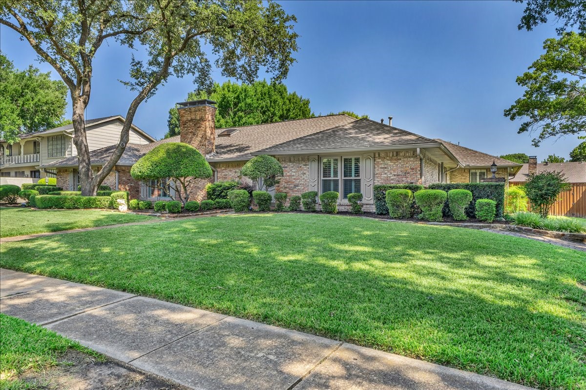 1609 Lake Hill Lane