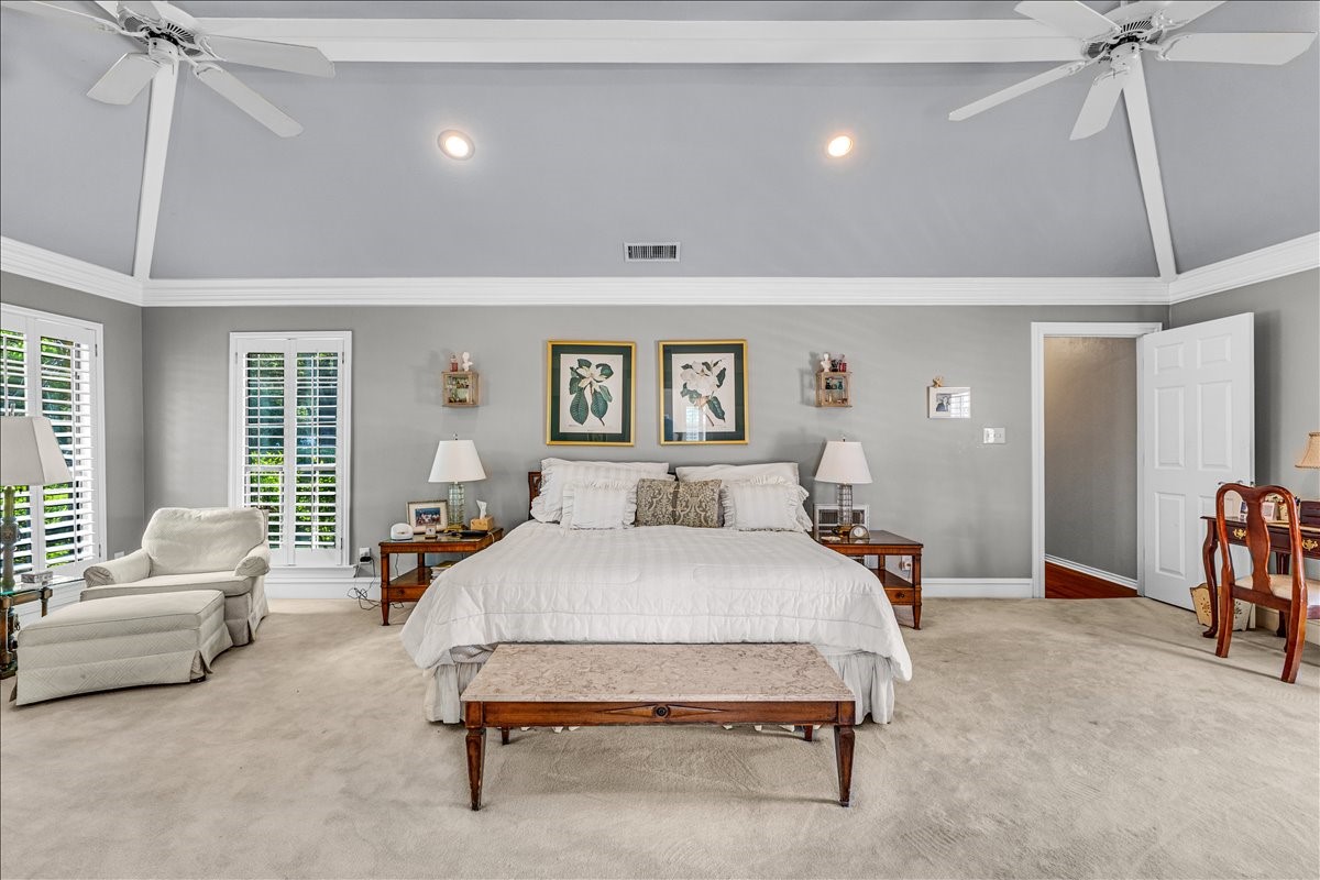 1609 Lake Hill Lane
