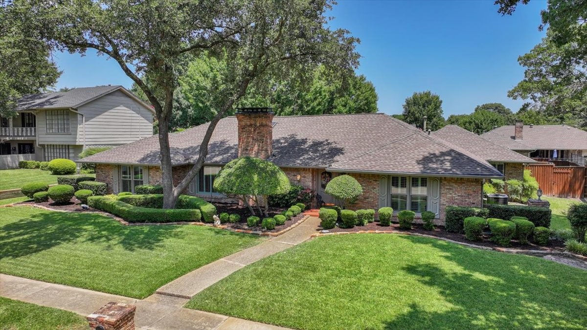1609 Lake Hill Lane