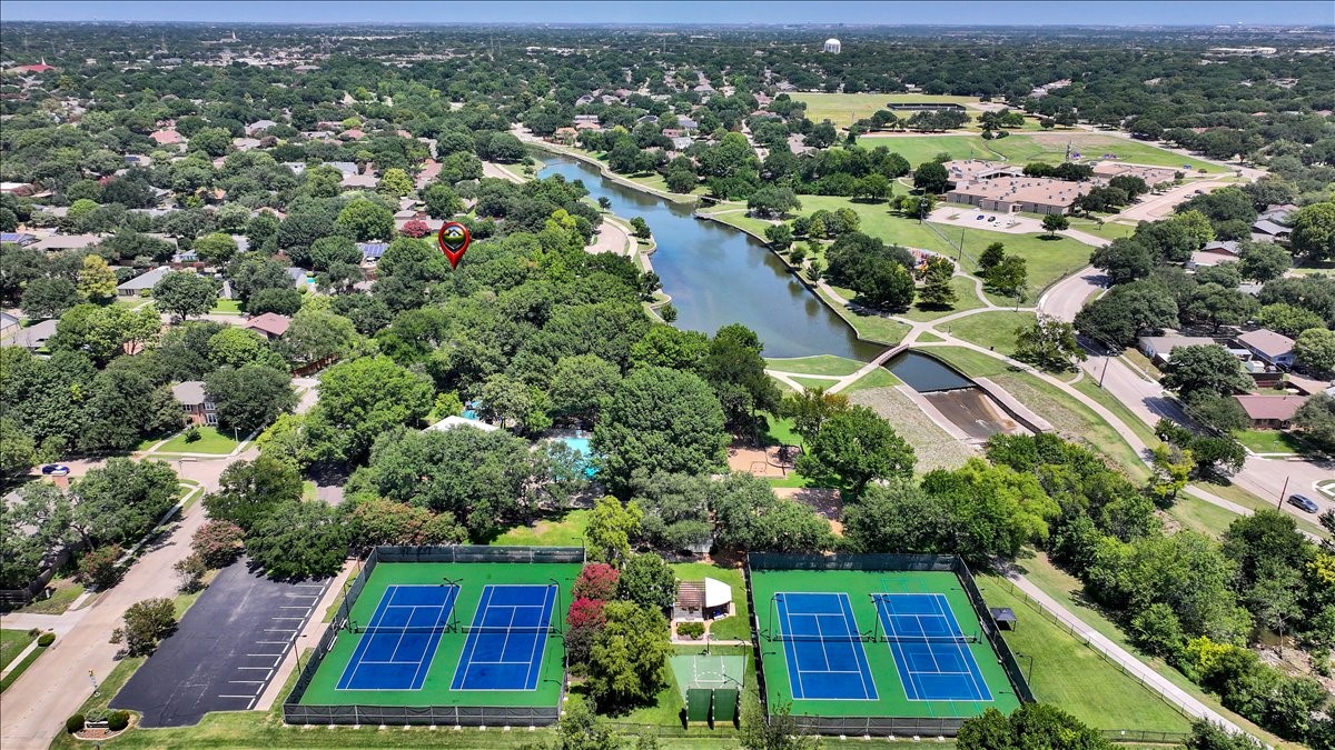1609 Lake Hill Lane