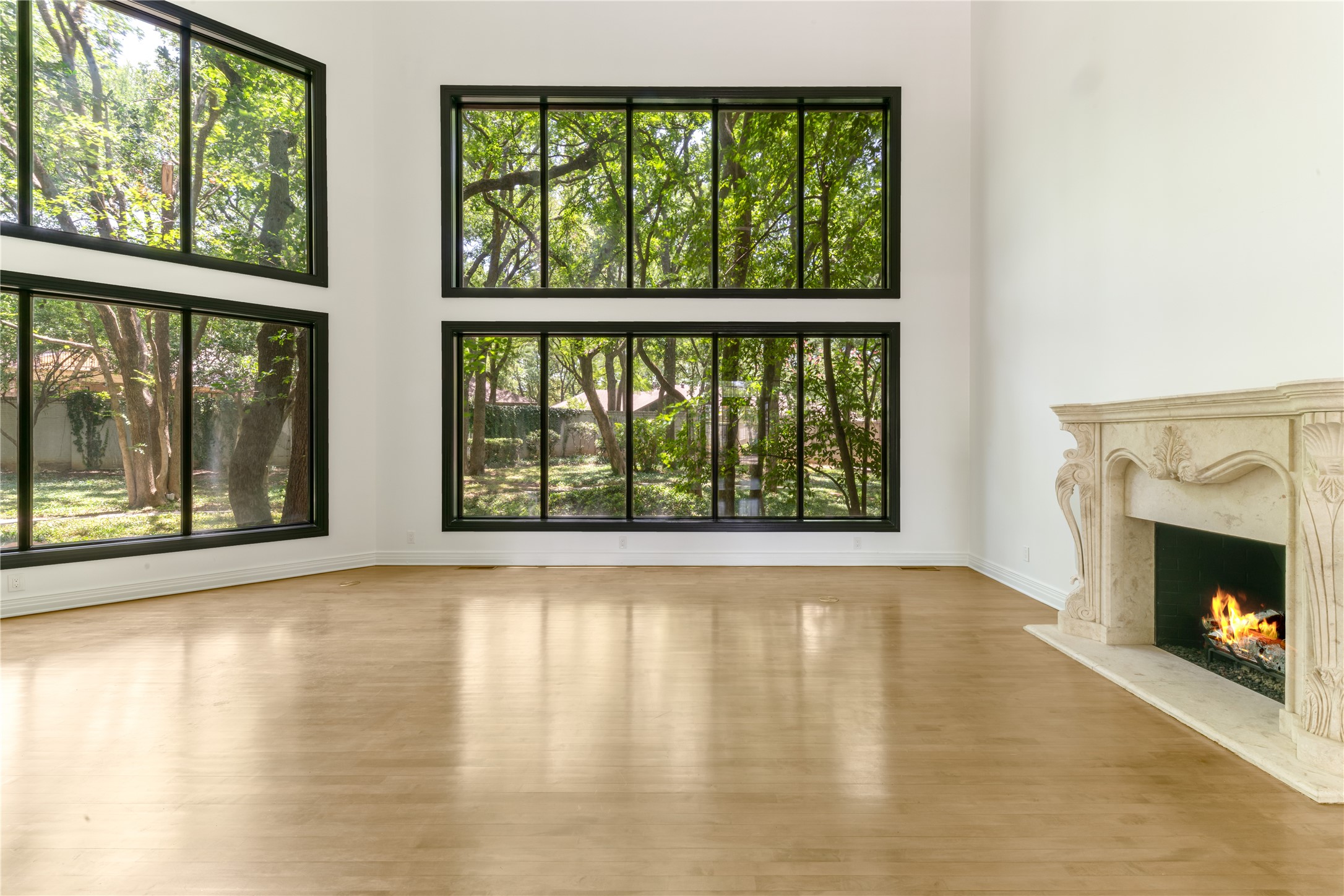 2420 Lincoln Drive