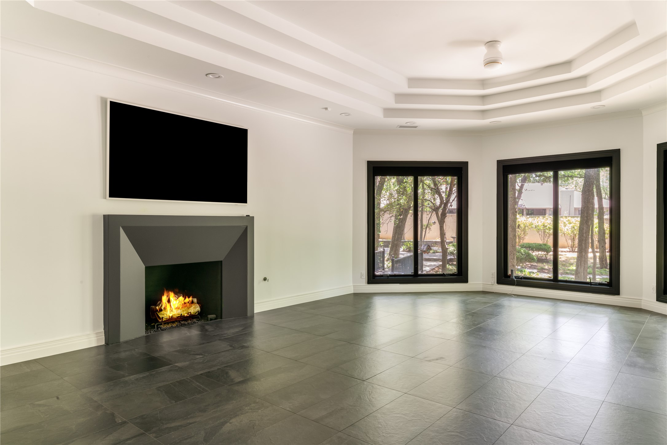 2420 Lincoln Drive