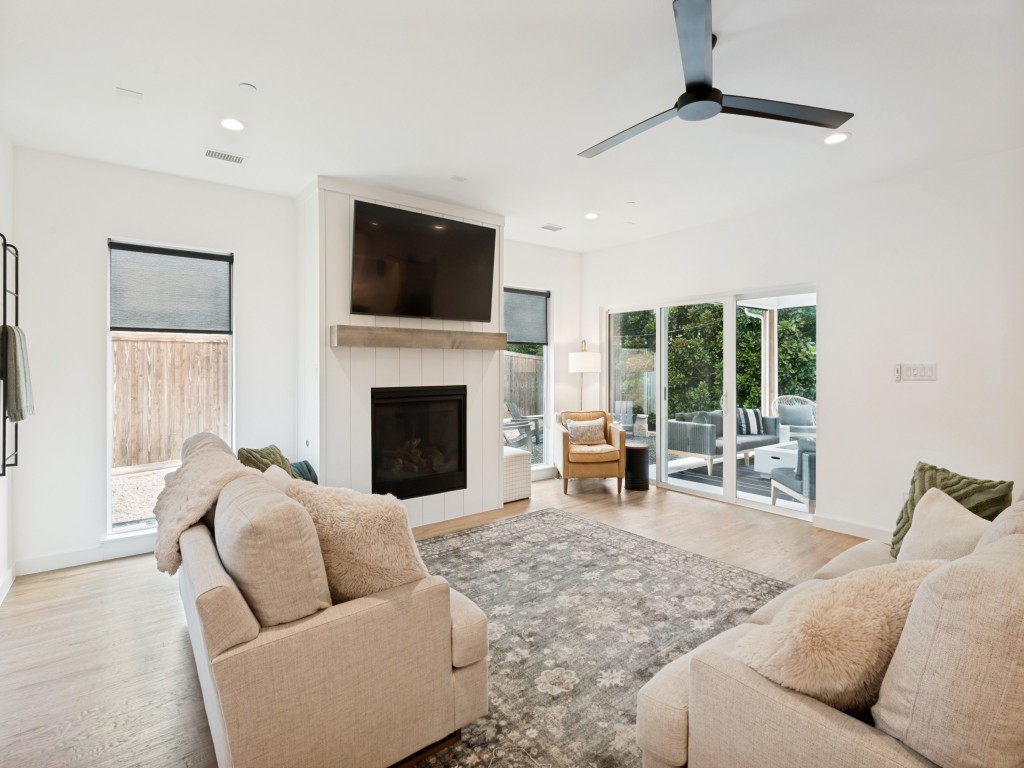 972 Meadow Bend Loop S