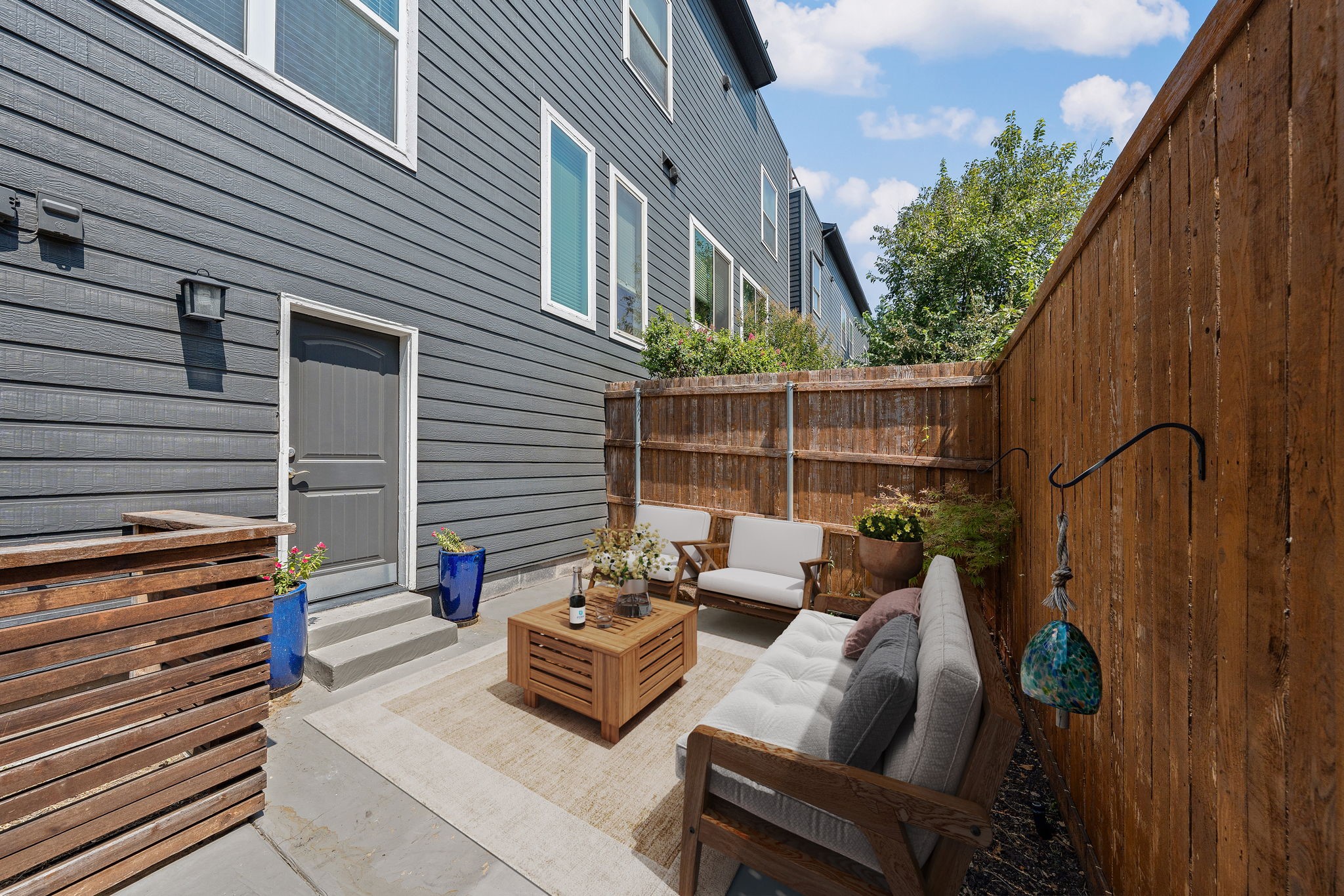 4039 Congress Avenue 201