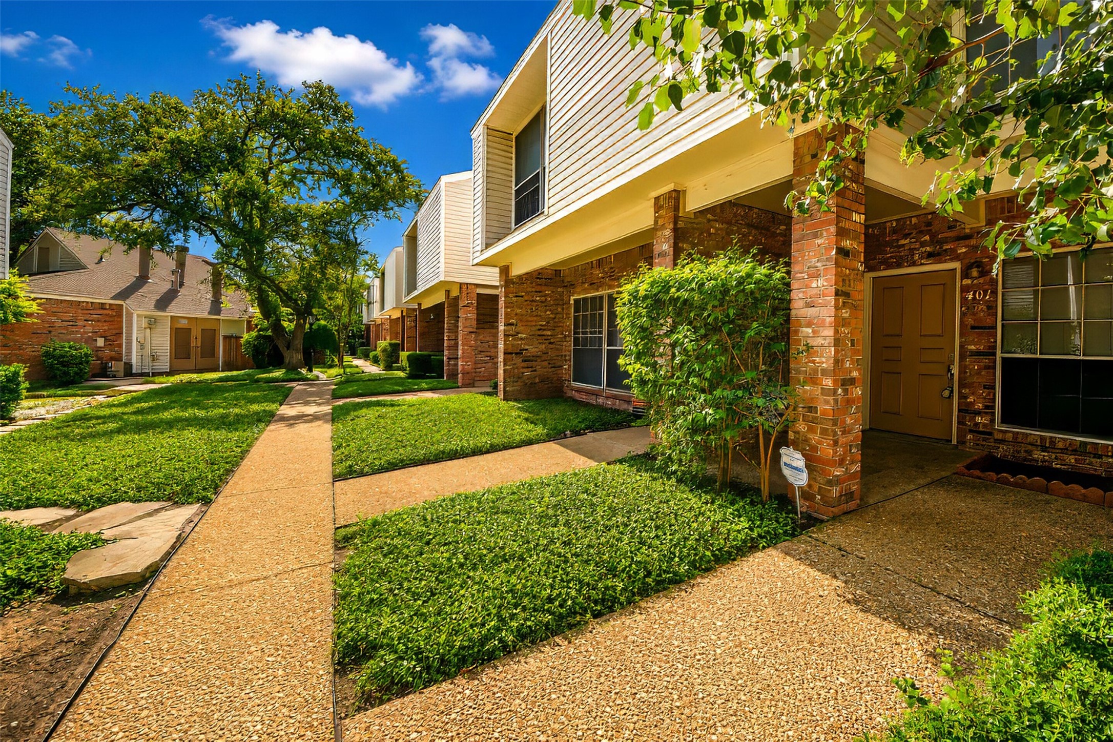 12921 Abrams Road 403