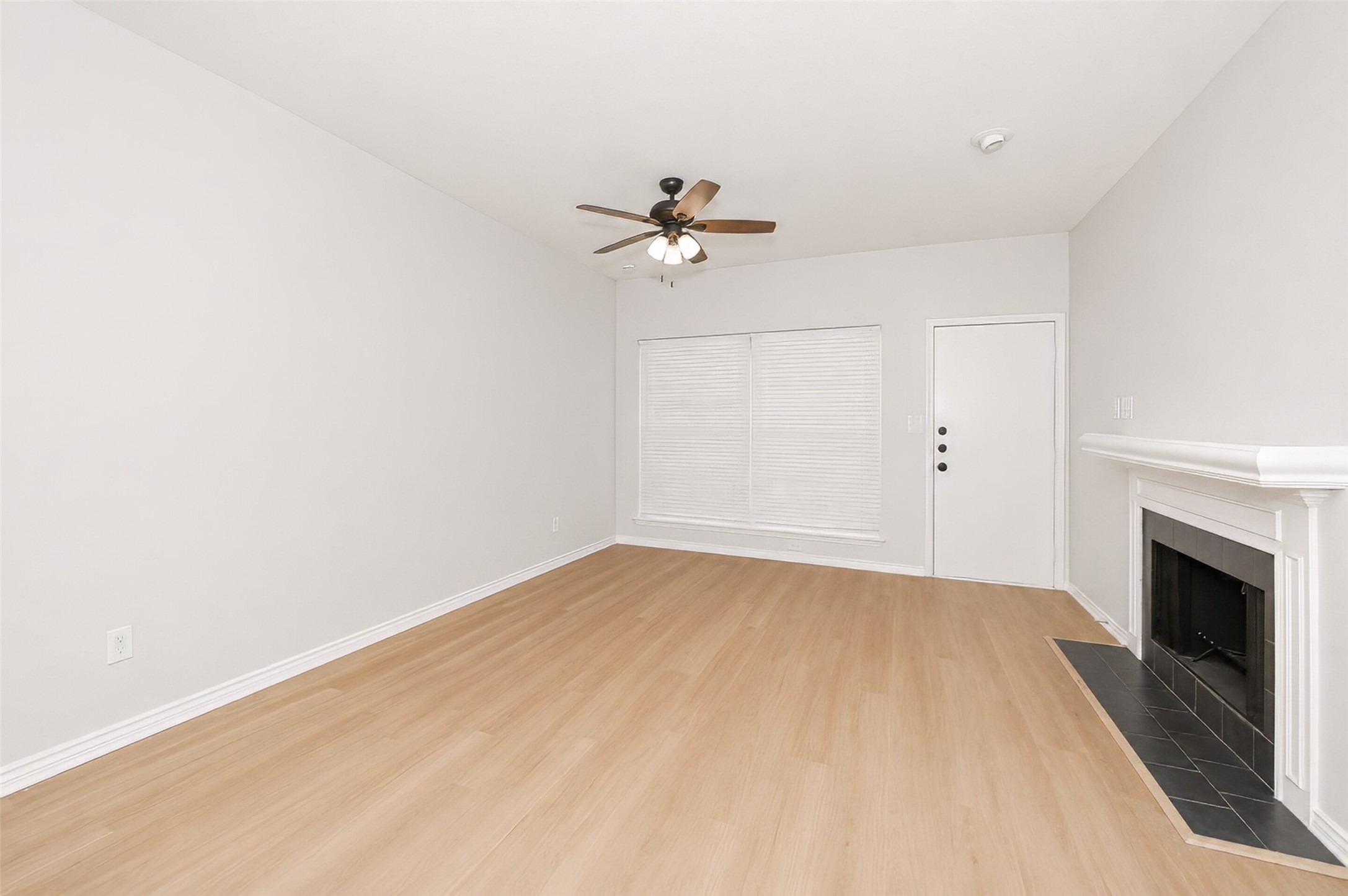12921 Abrams Road 403