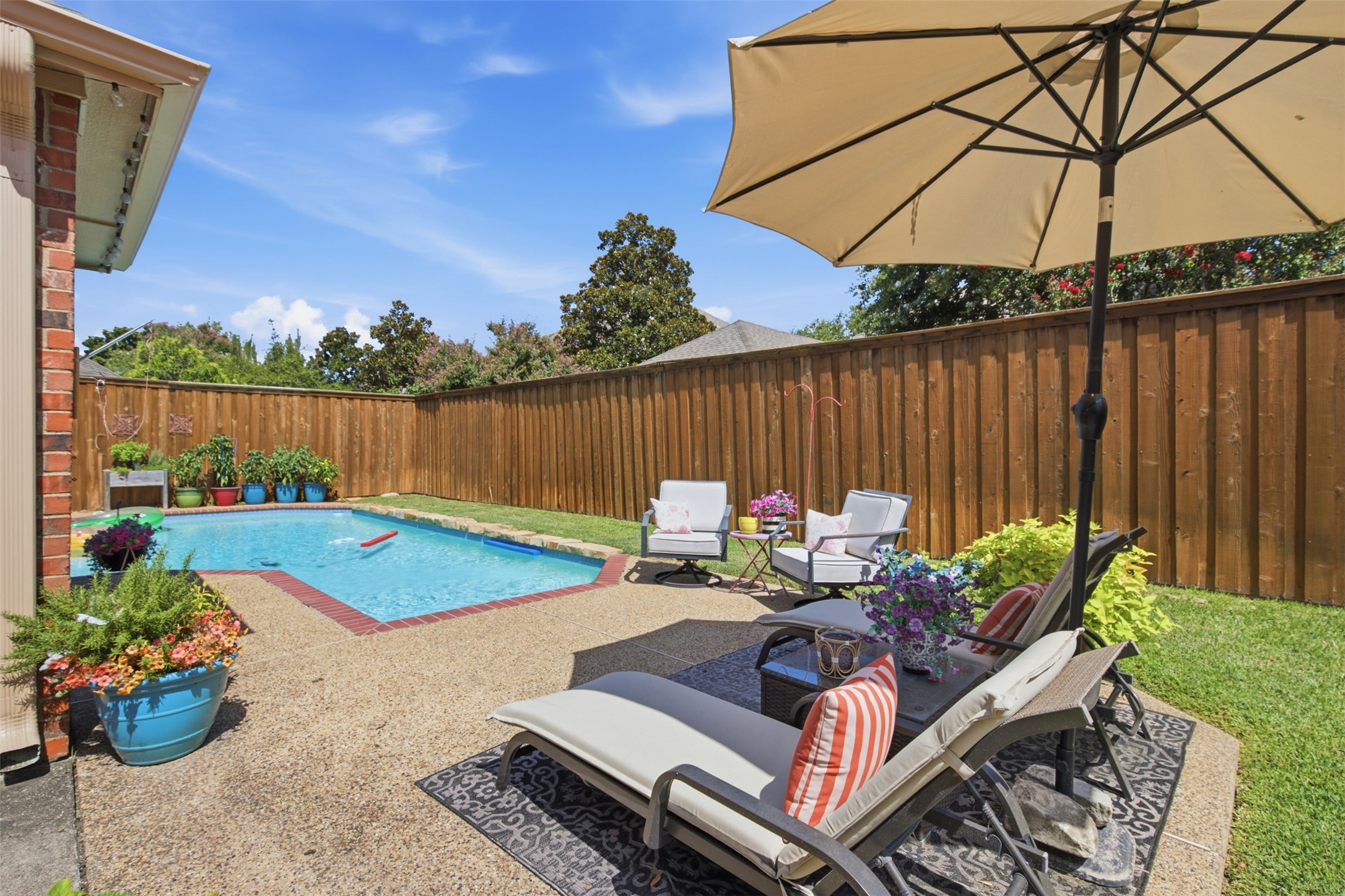 1716 Marian Lane
