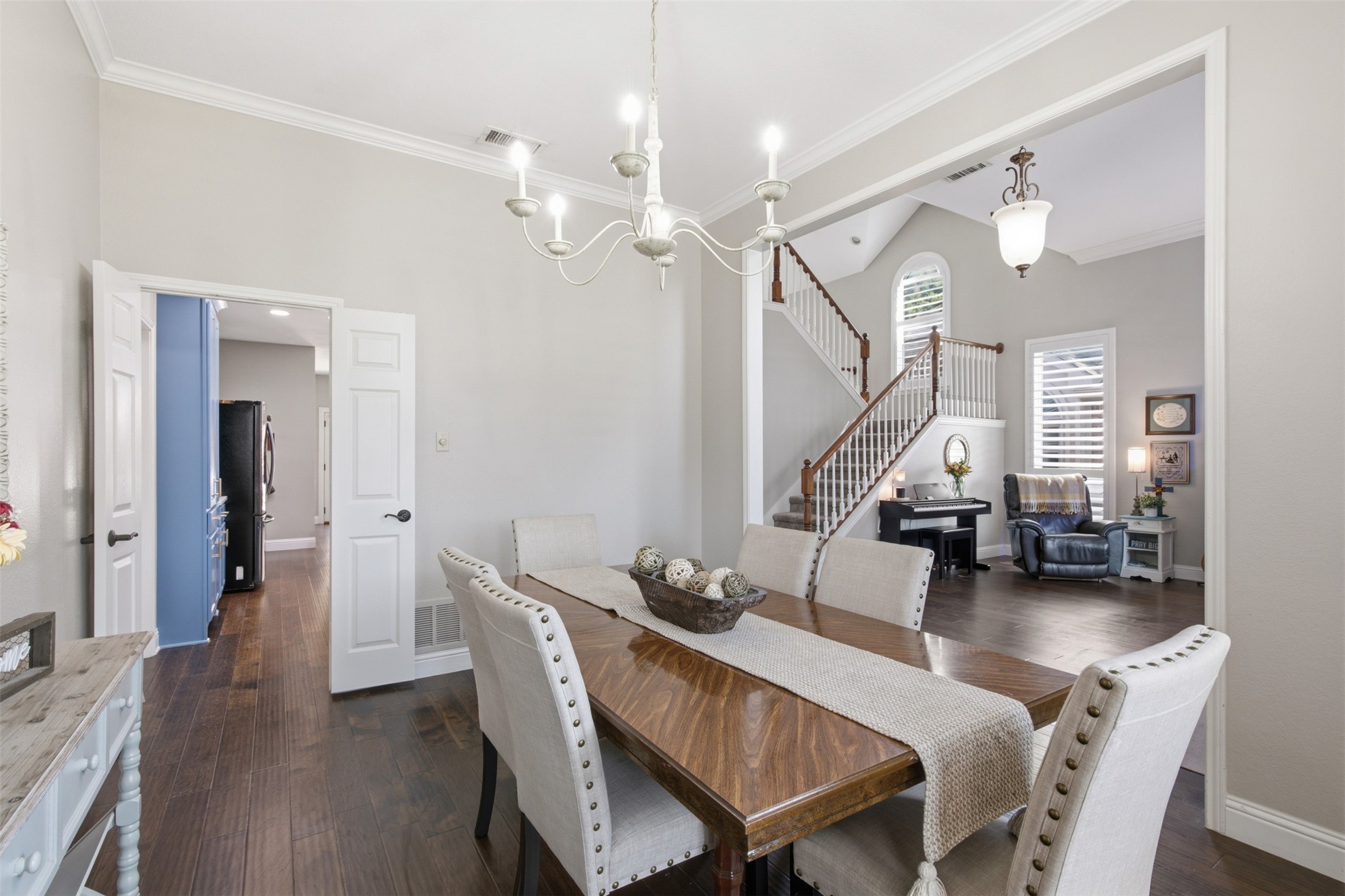 1716 Marian Lane