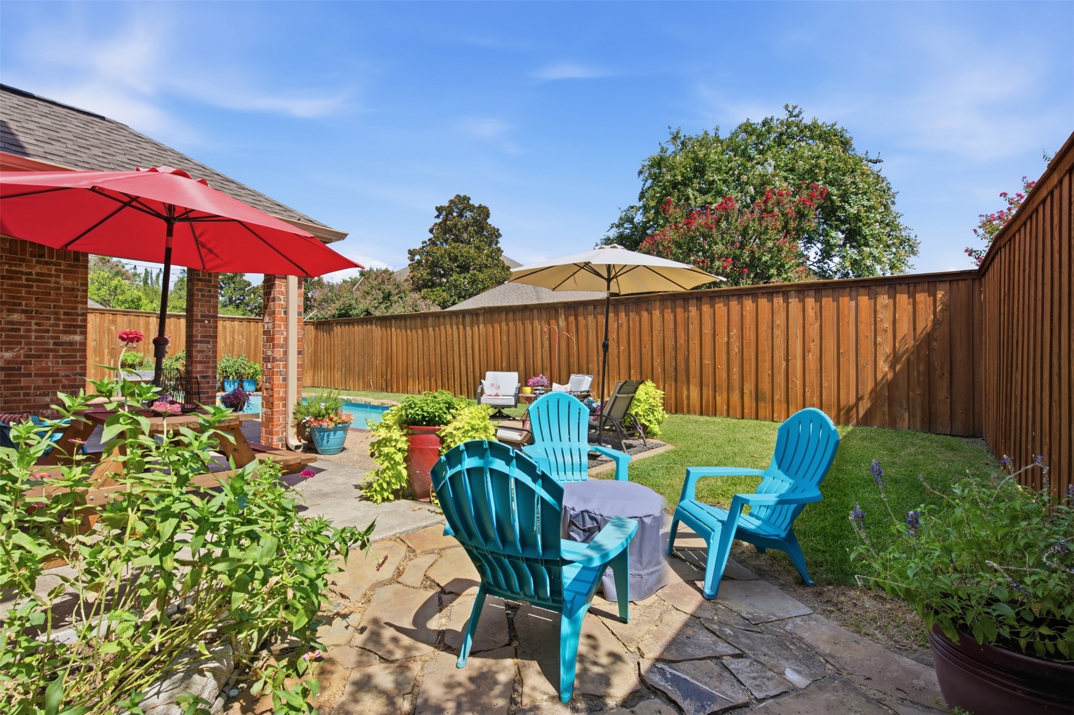 1716 Marian Lane
