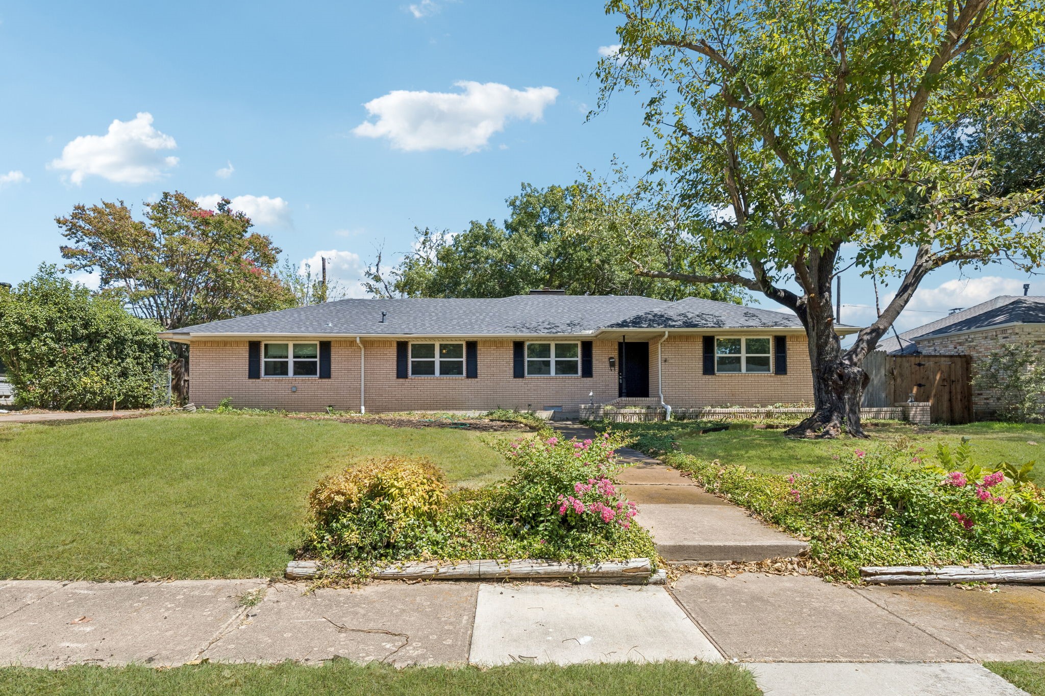 104 N Weatherred Drive