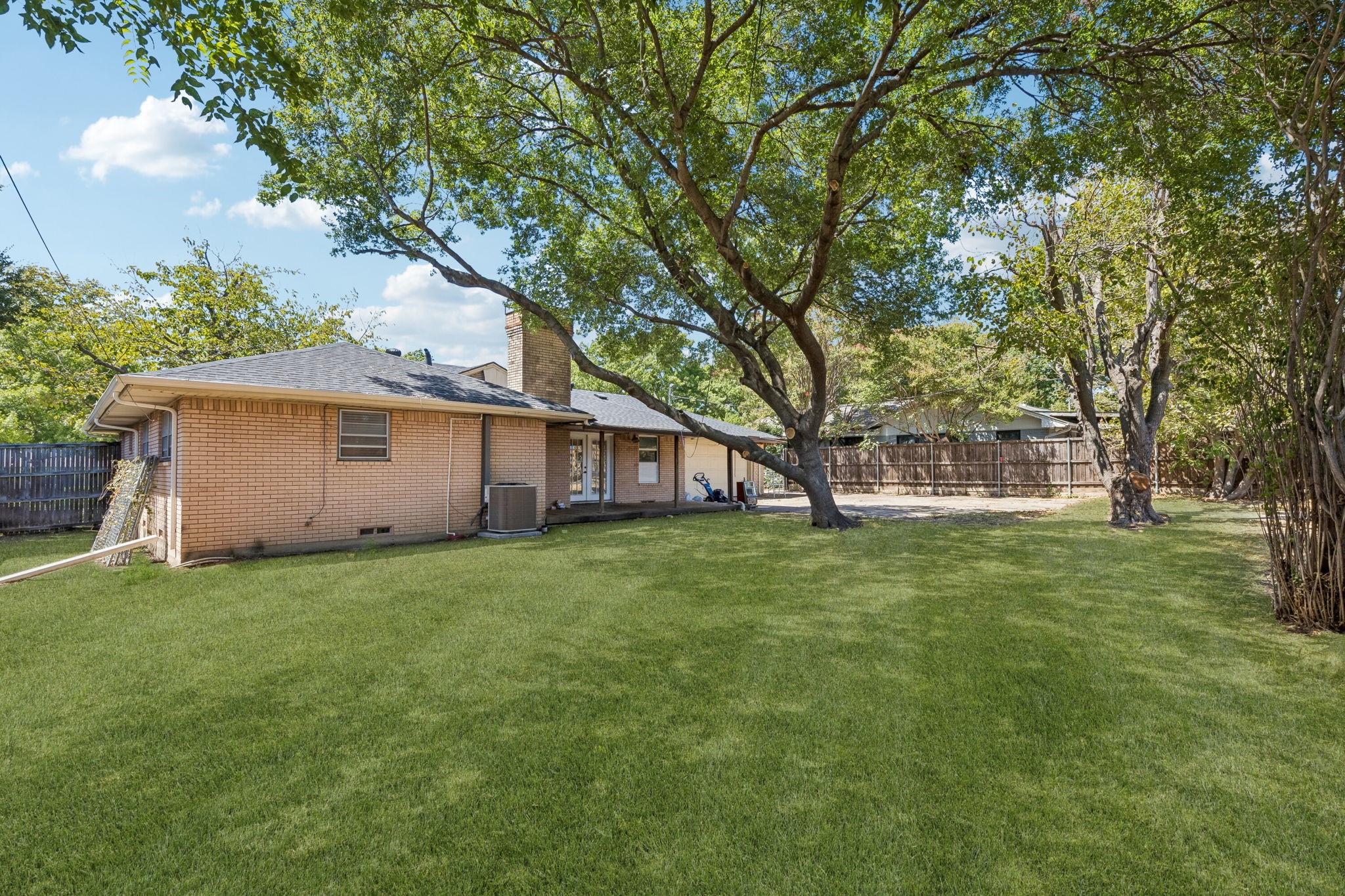 104 N Weatherred Drive
