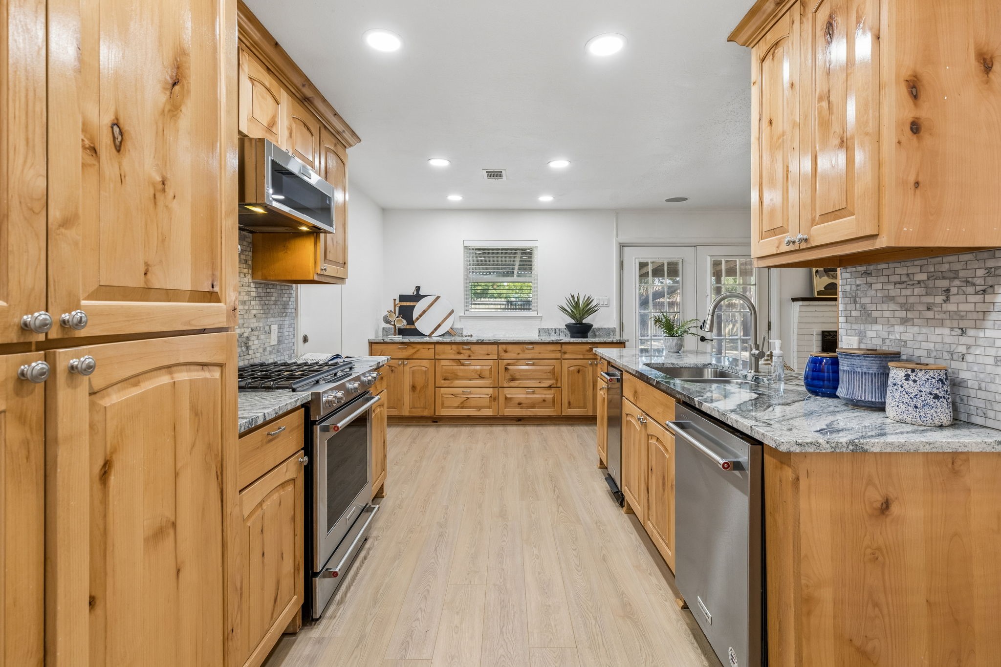 104 N Weatherred Drive