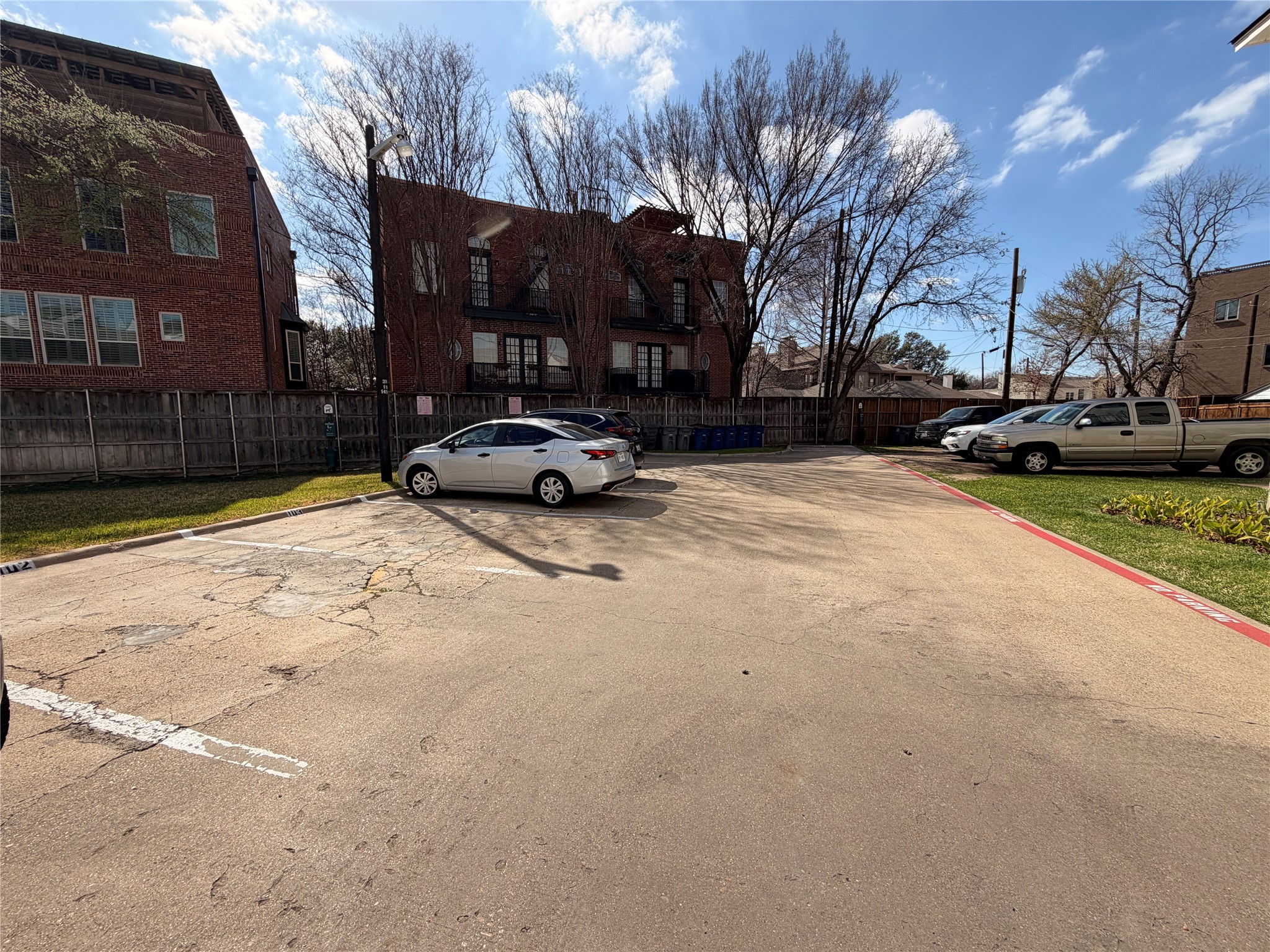 4101 Douglas Avenue 204