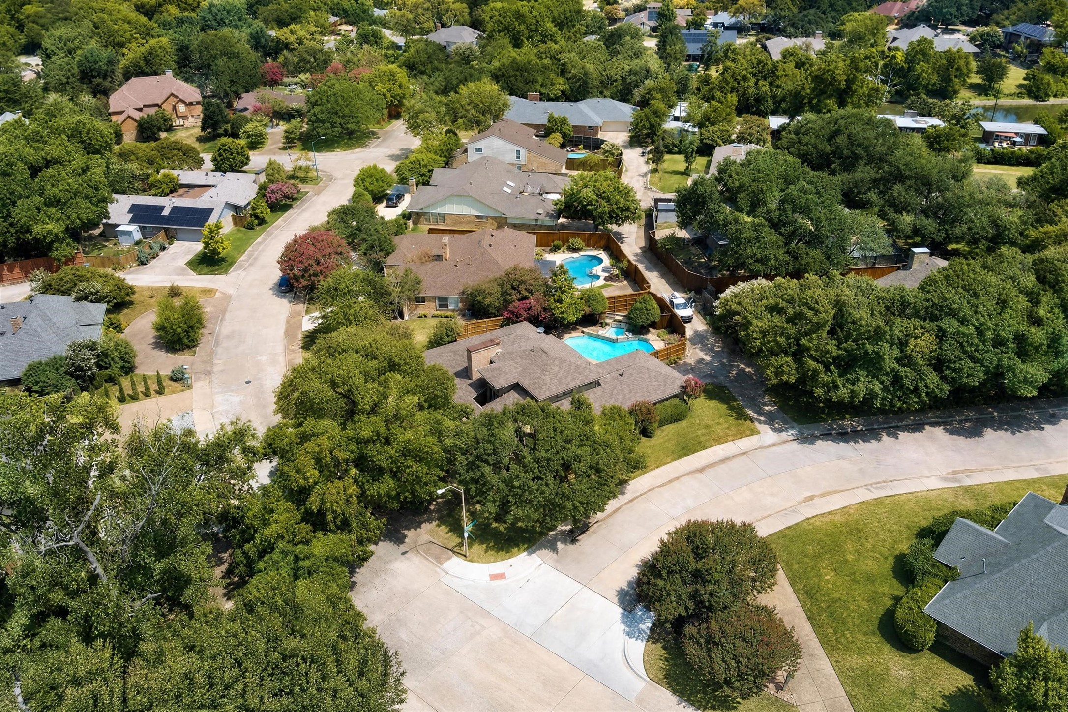 11901 Woodbridge Drive