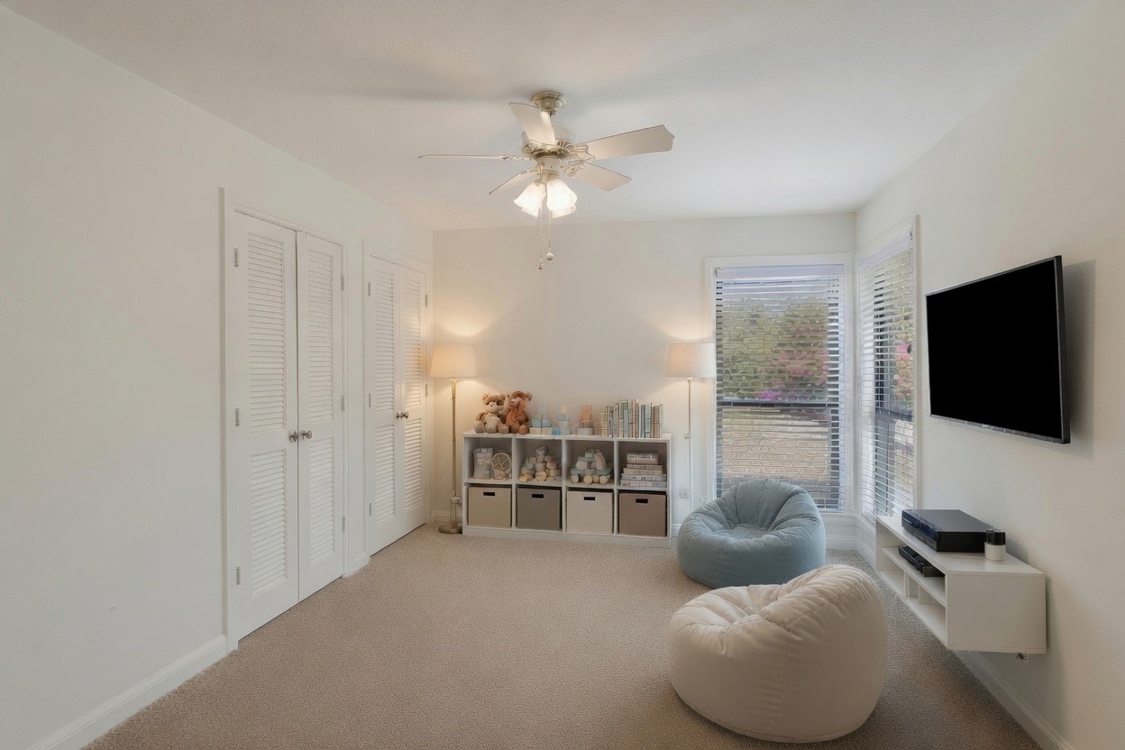 11901 Woodbridge Drive