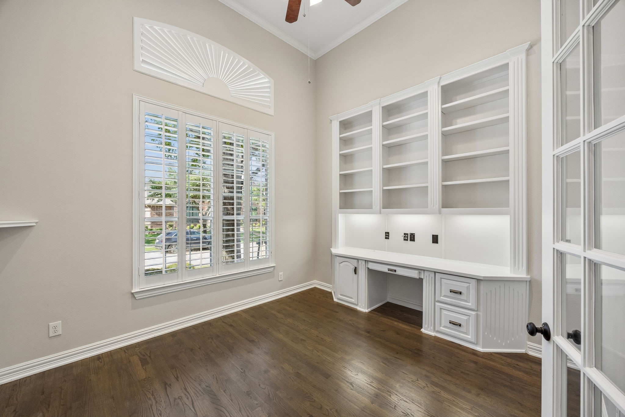 5342 Moss Glen Drive
