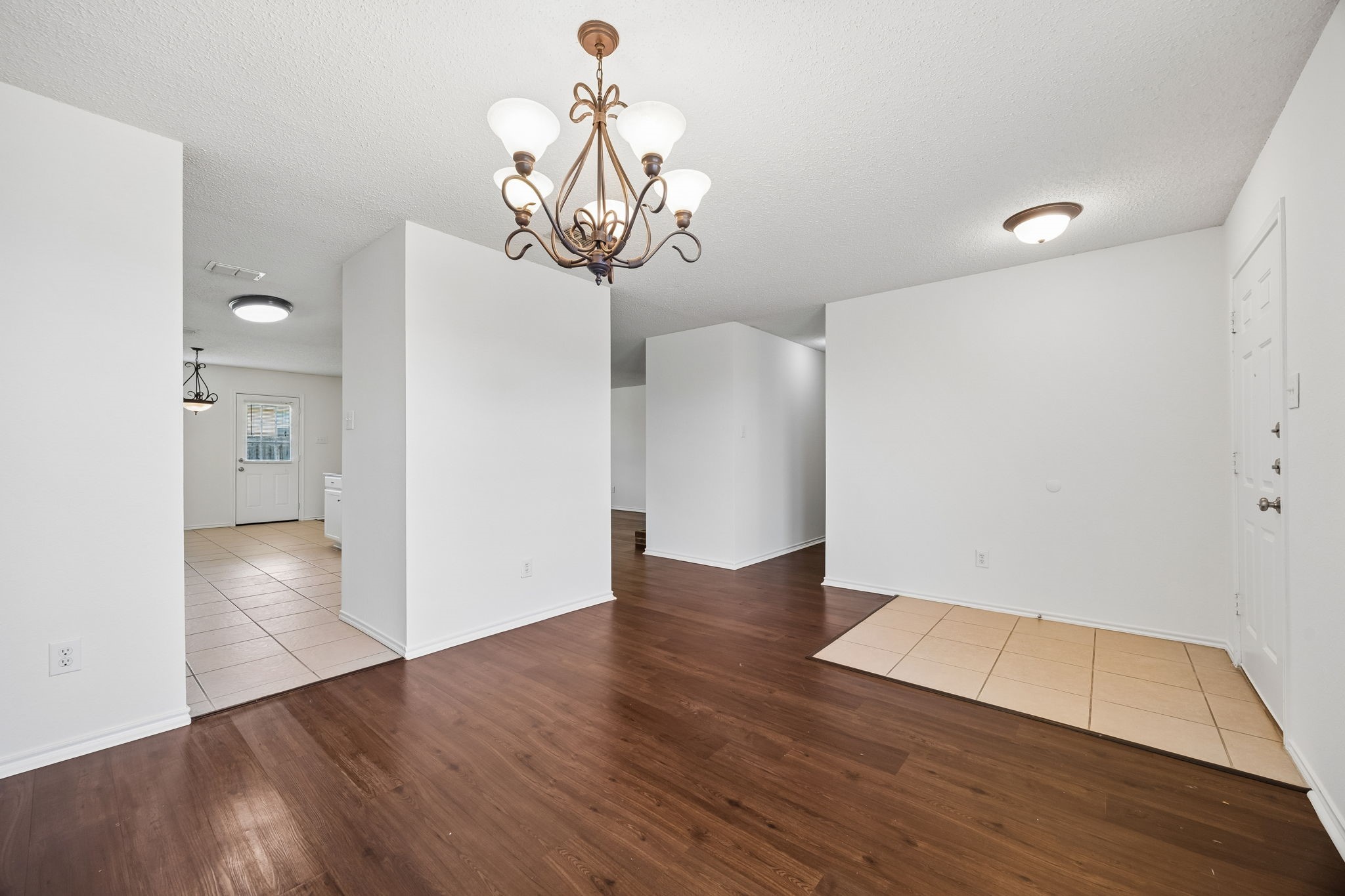1412 Sunflower Court