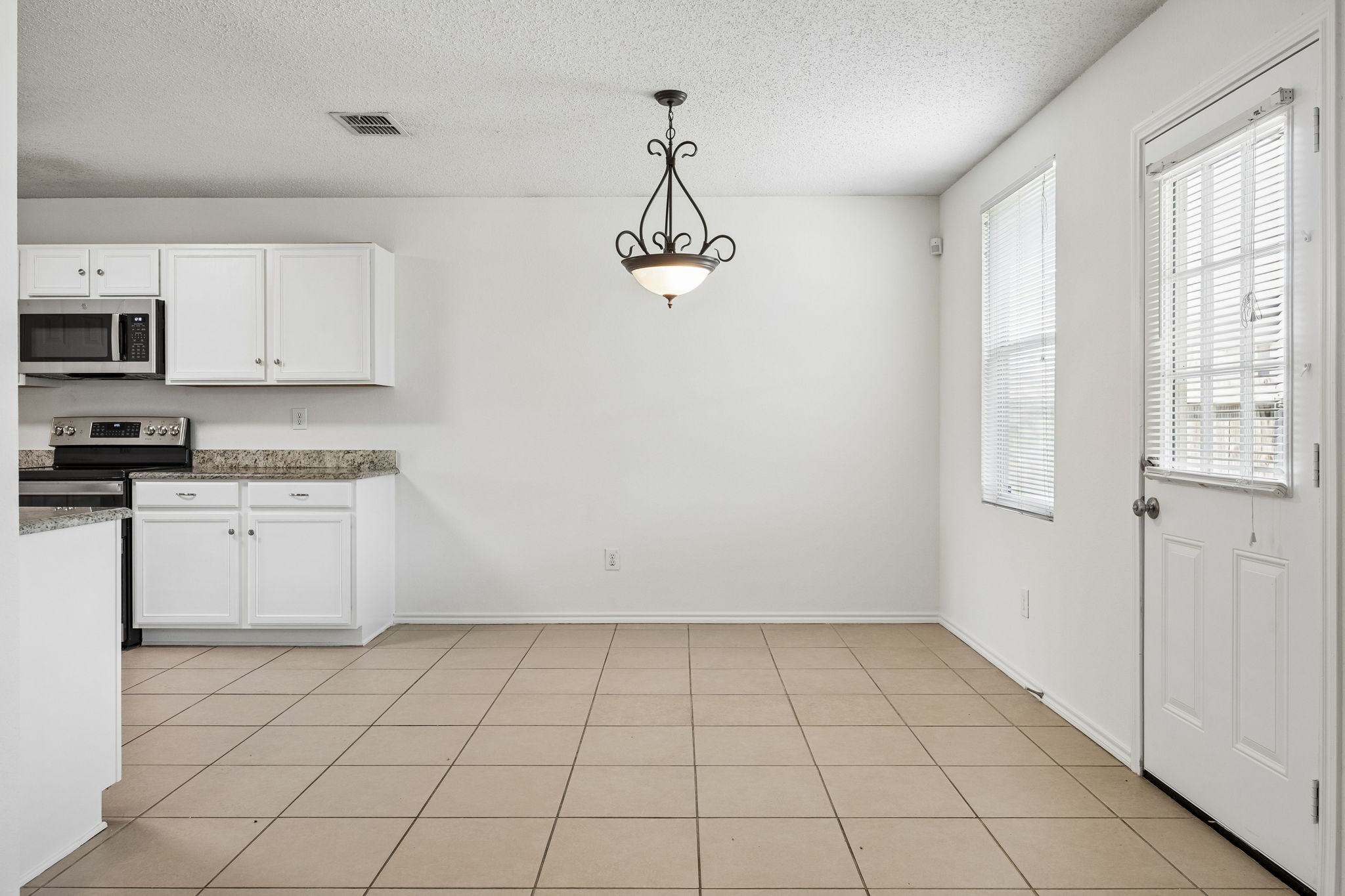 1412 Sunflower Court