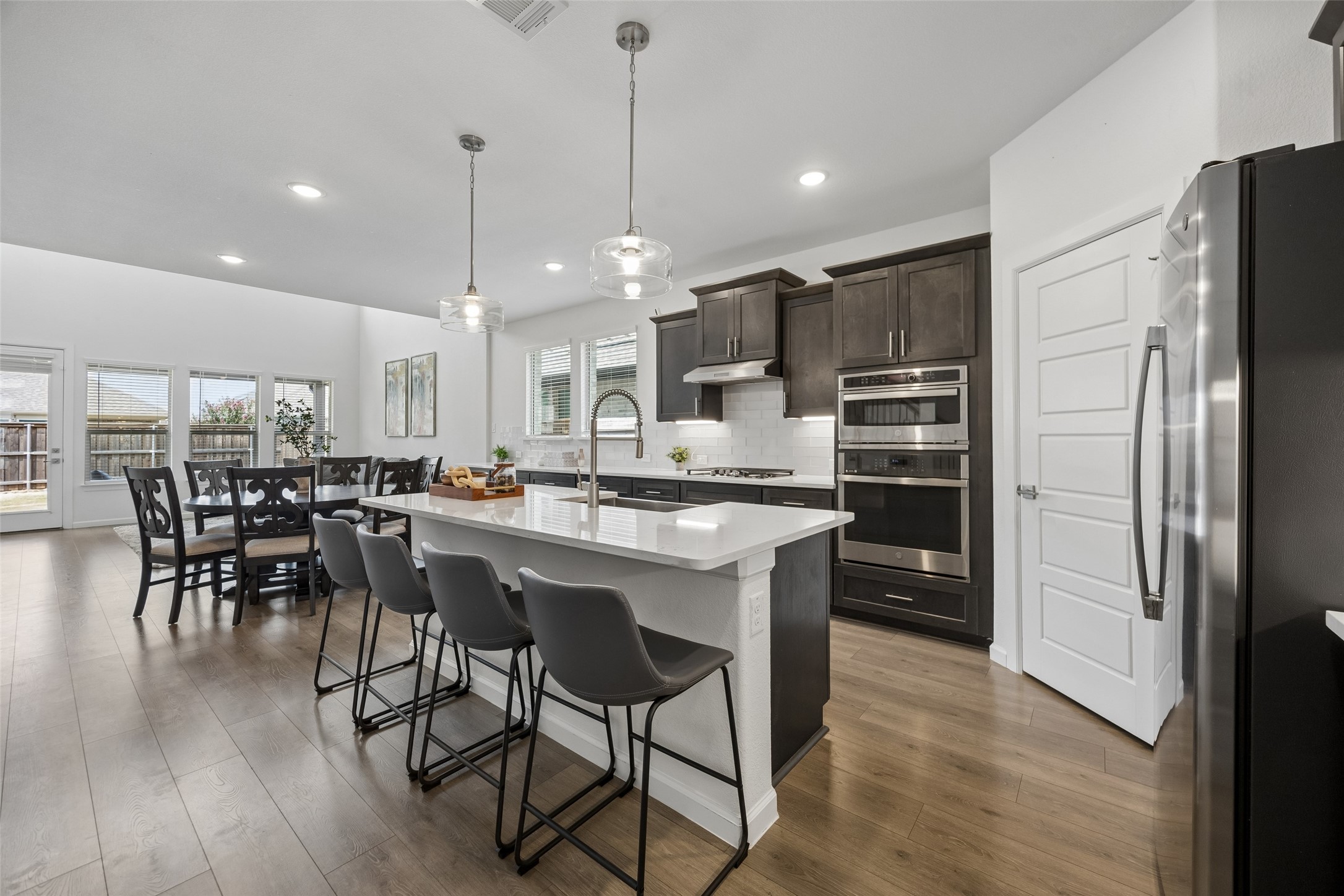 621 Hummingbird Drive