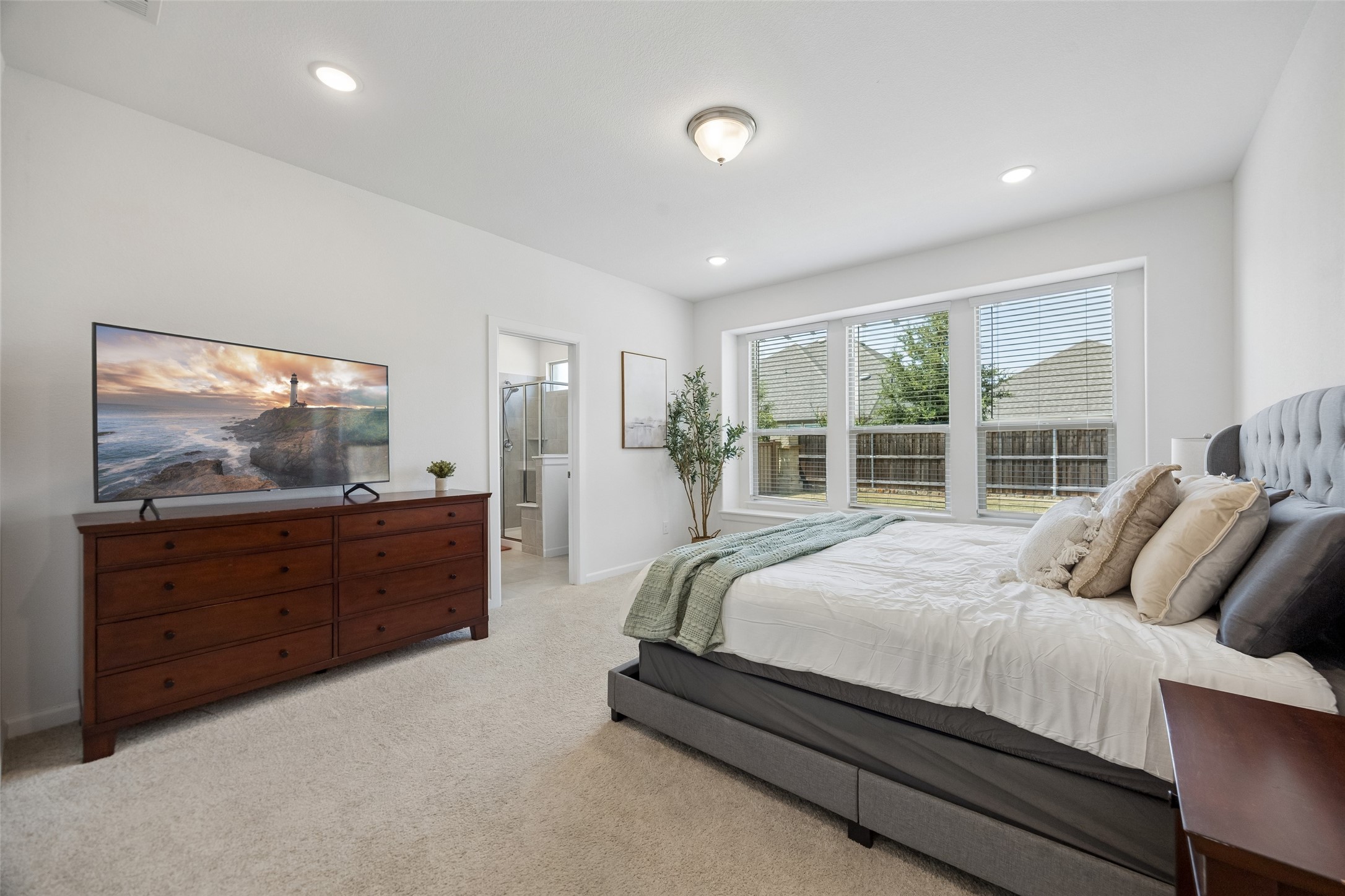 621 Hummingbird Drive
