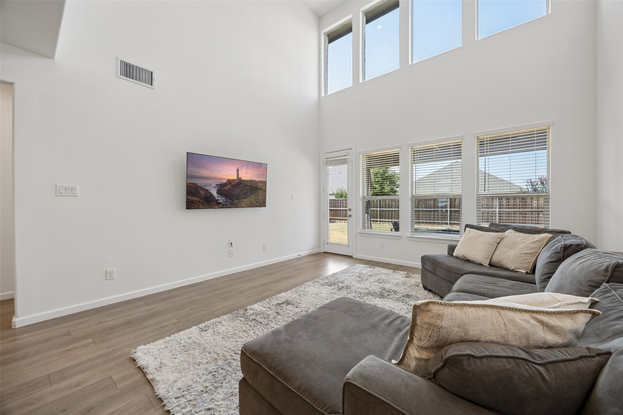 621 Hummingbird Drive