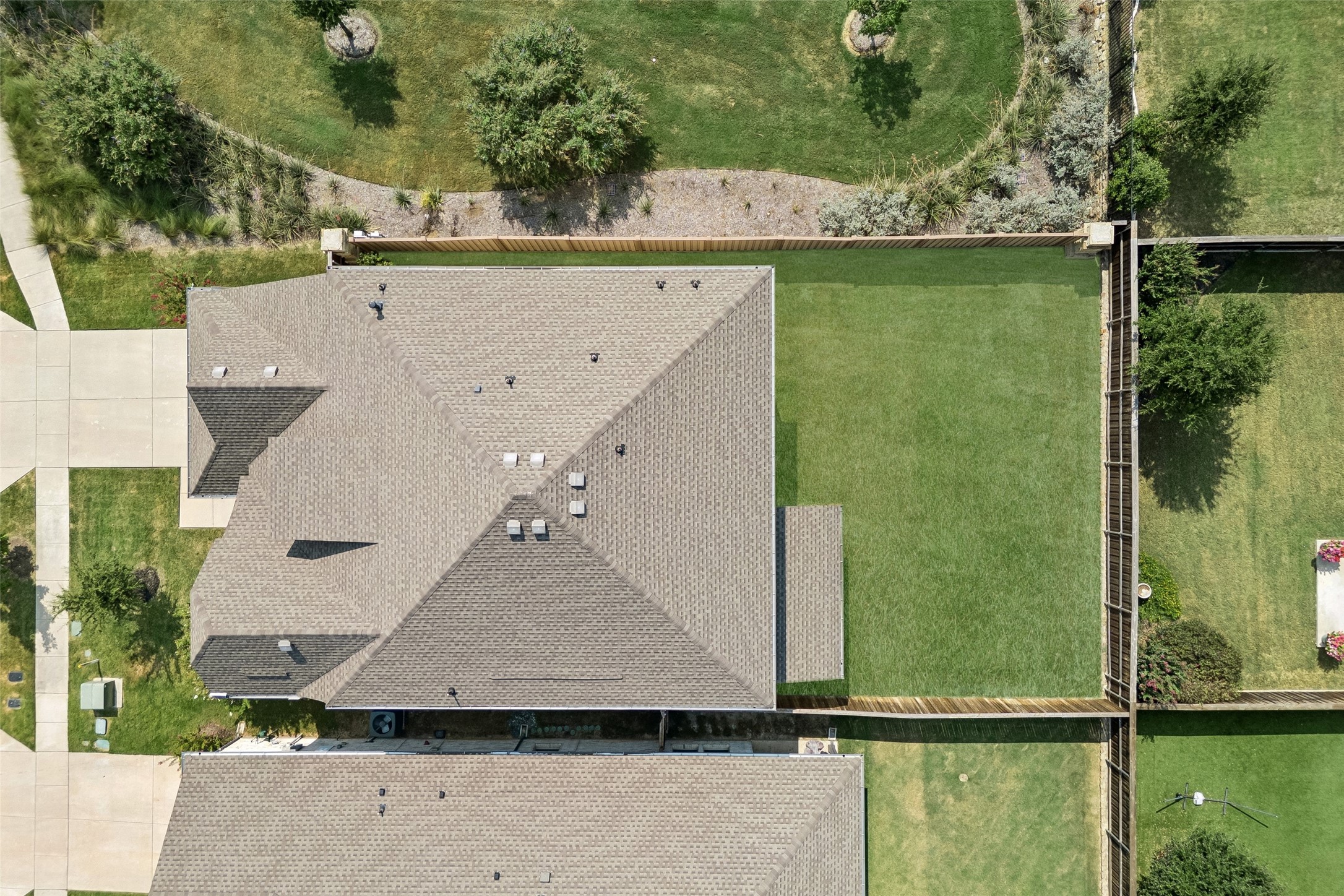621 Hummingbird Drive