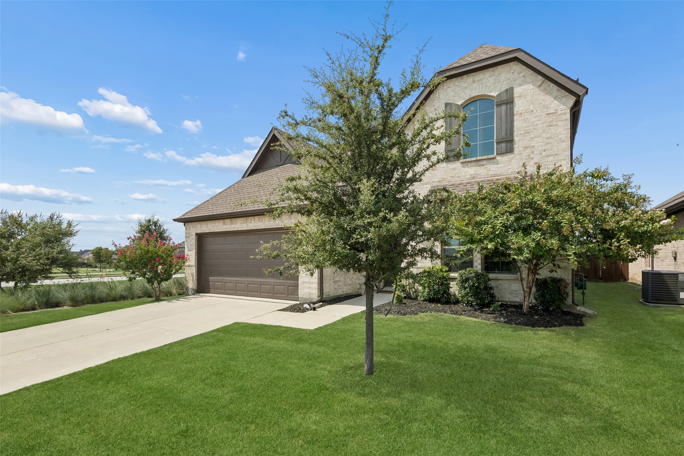 621 Hummingbird Drive
