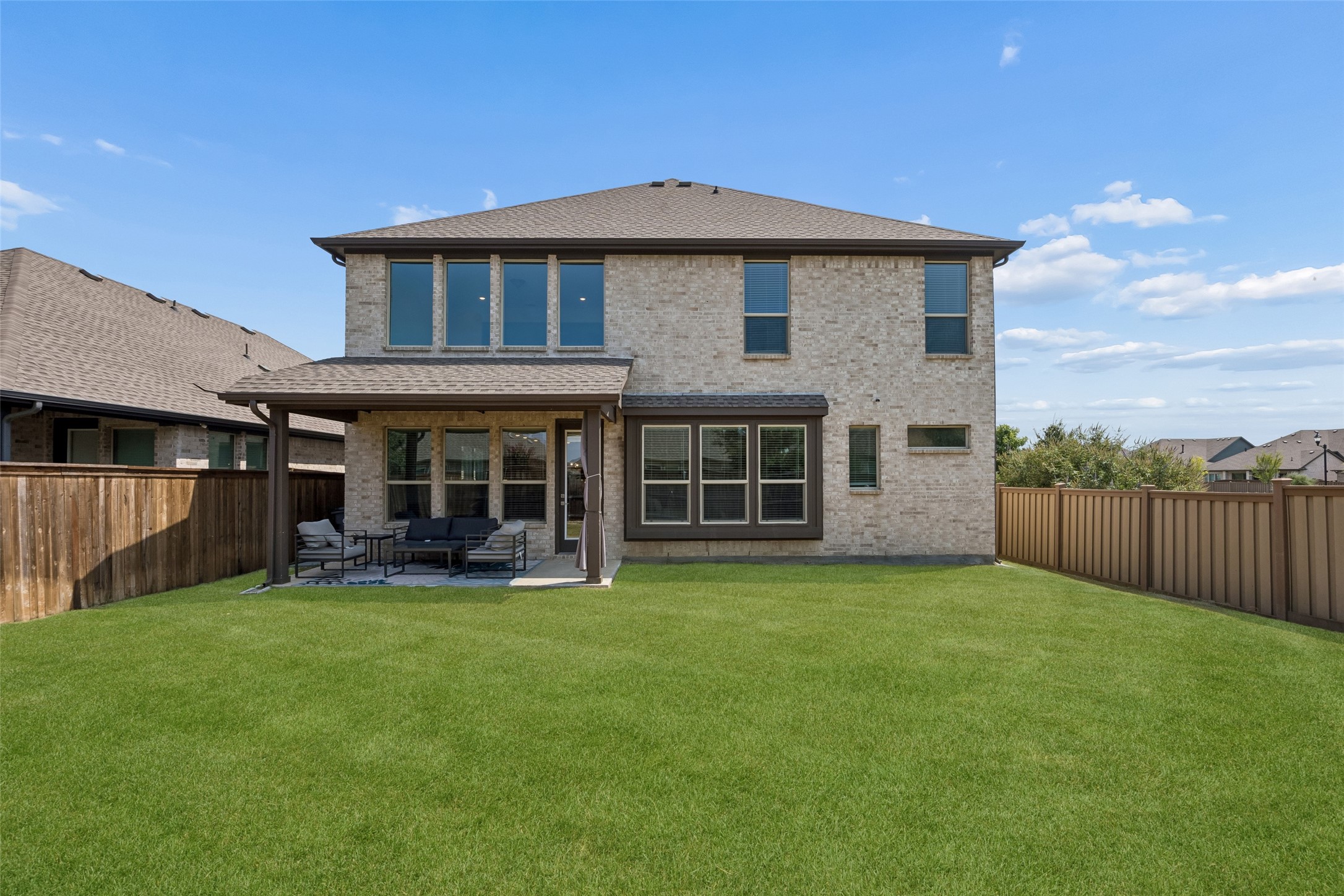621 Hummingbird Drive