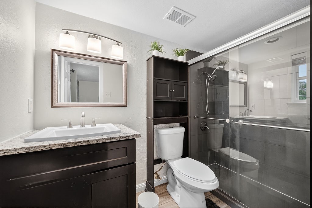 3609 Parkridge Drive 204