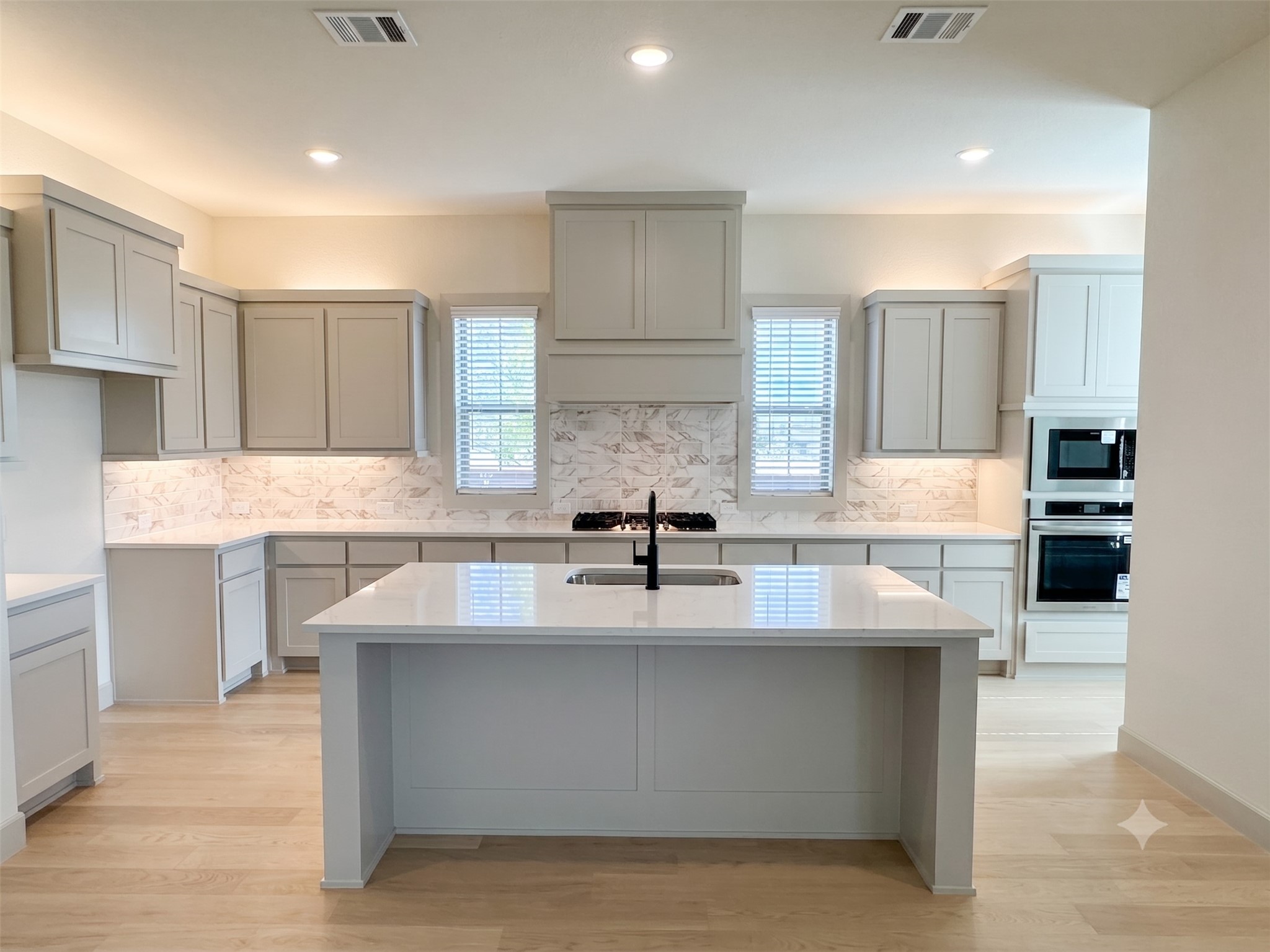 15763 Shaded Mews Road