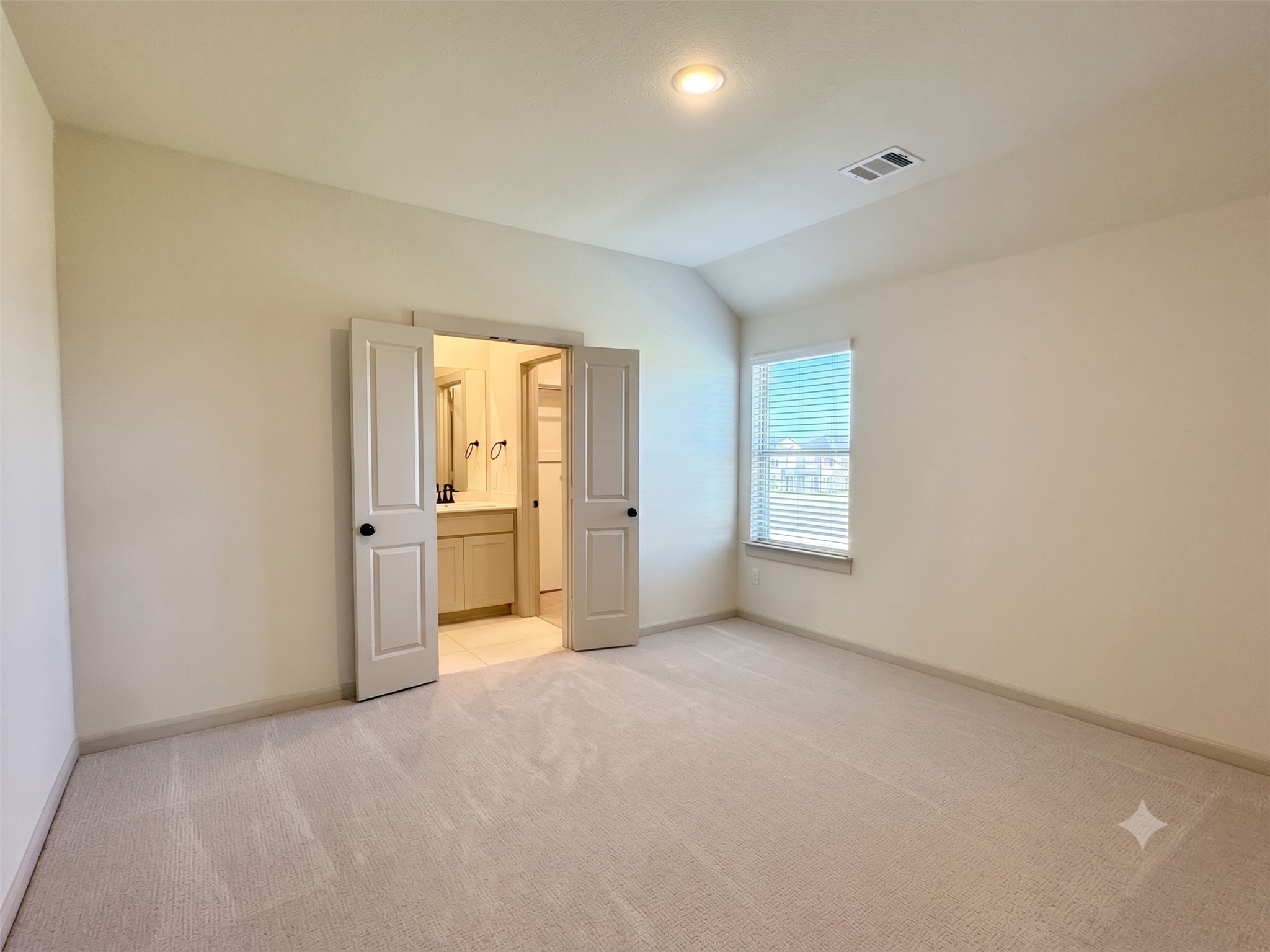 15763 Shaded Mews Road