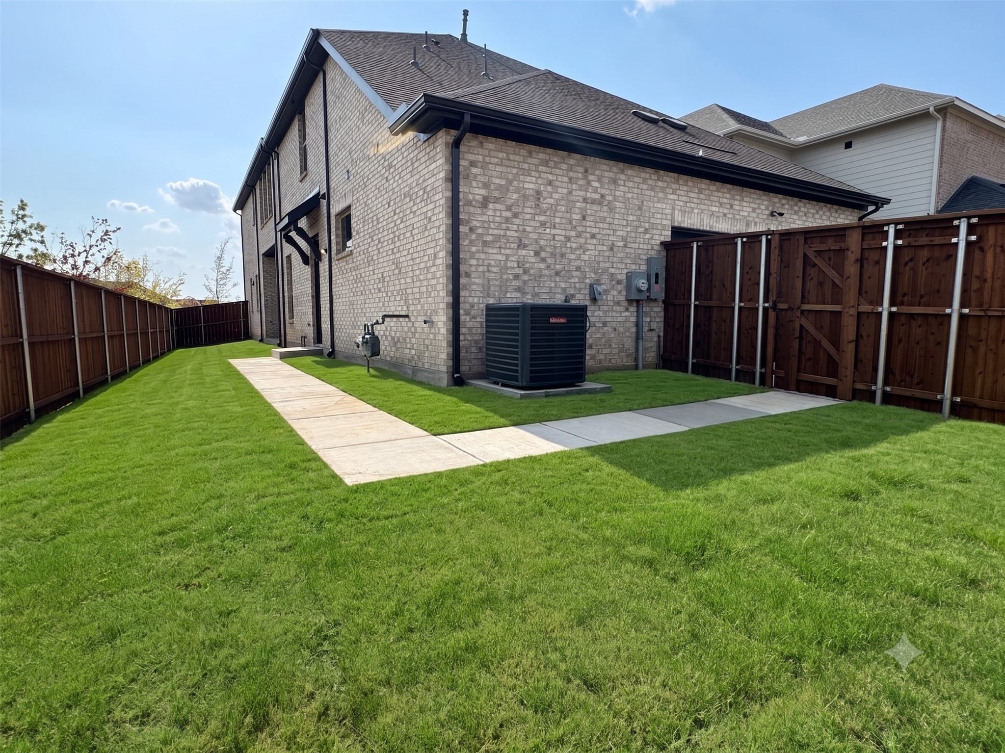 15763 Shaded Mews Road