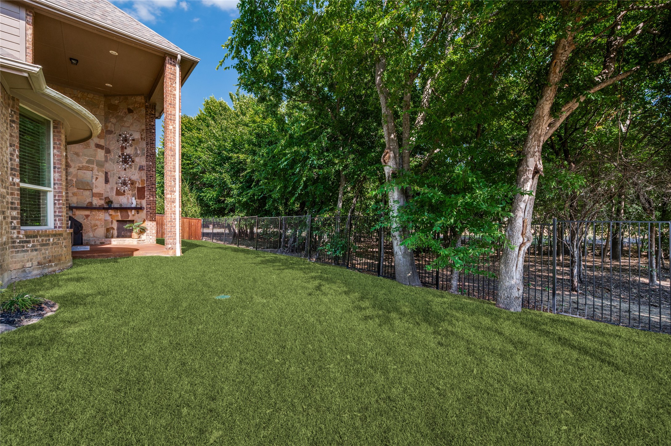 1609 Alamosa Drive