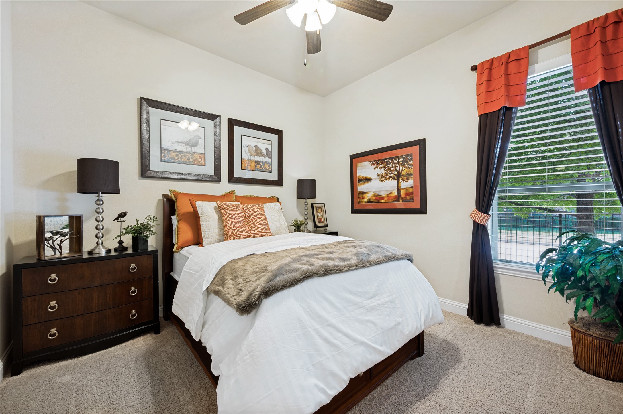1609 Alamosa Drive