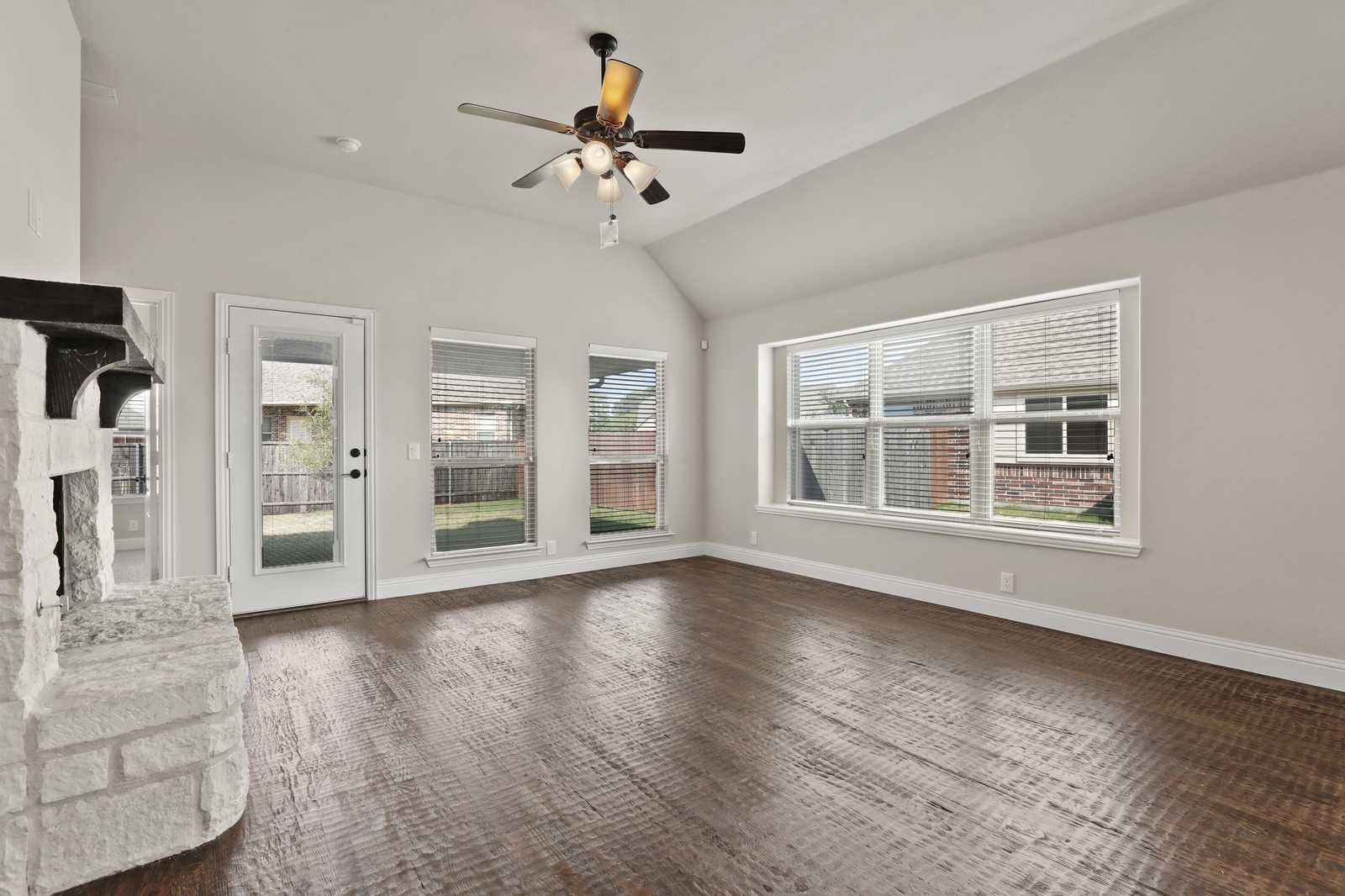 4914 Camp Verde Circle