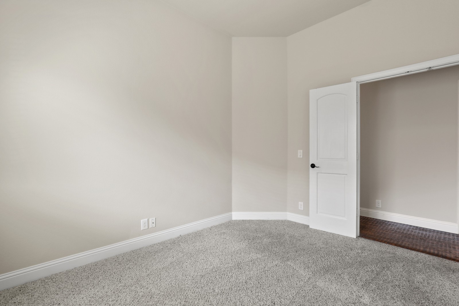 4914 Camp Verde Circle