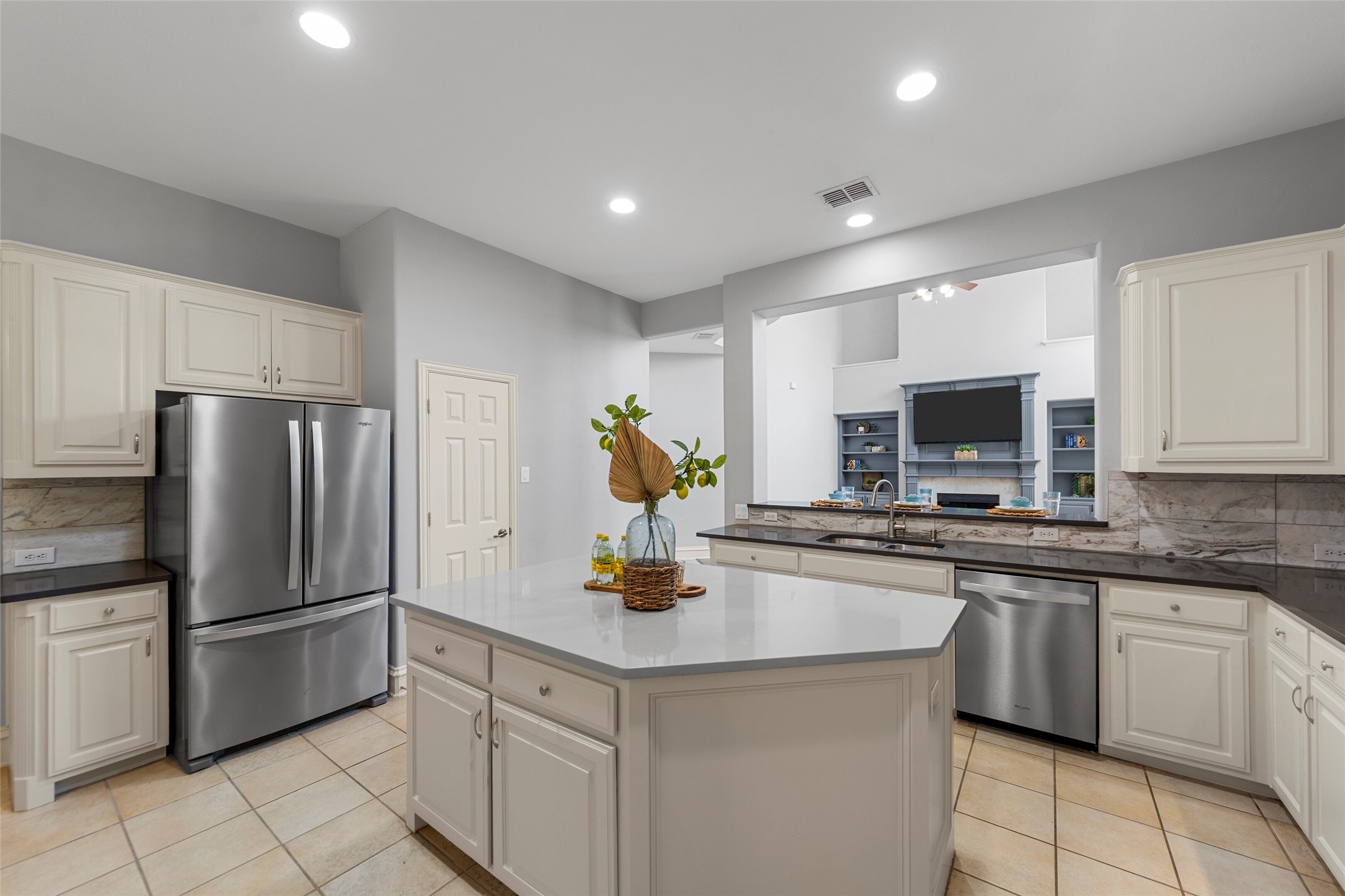 2447 Blackstone Drive