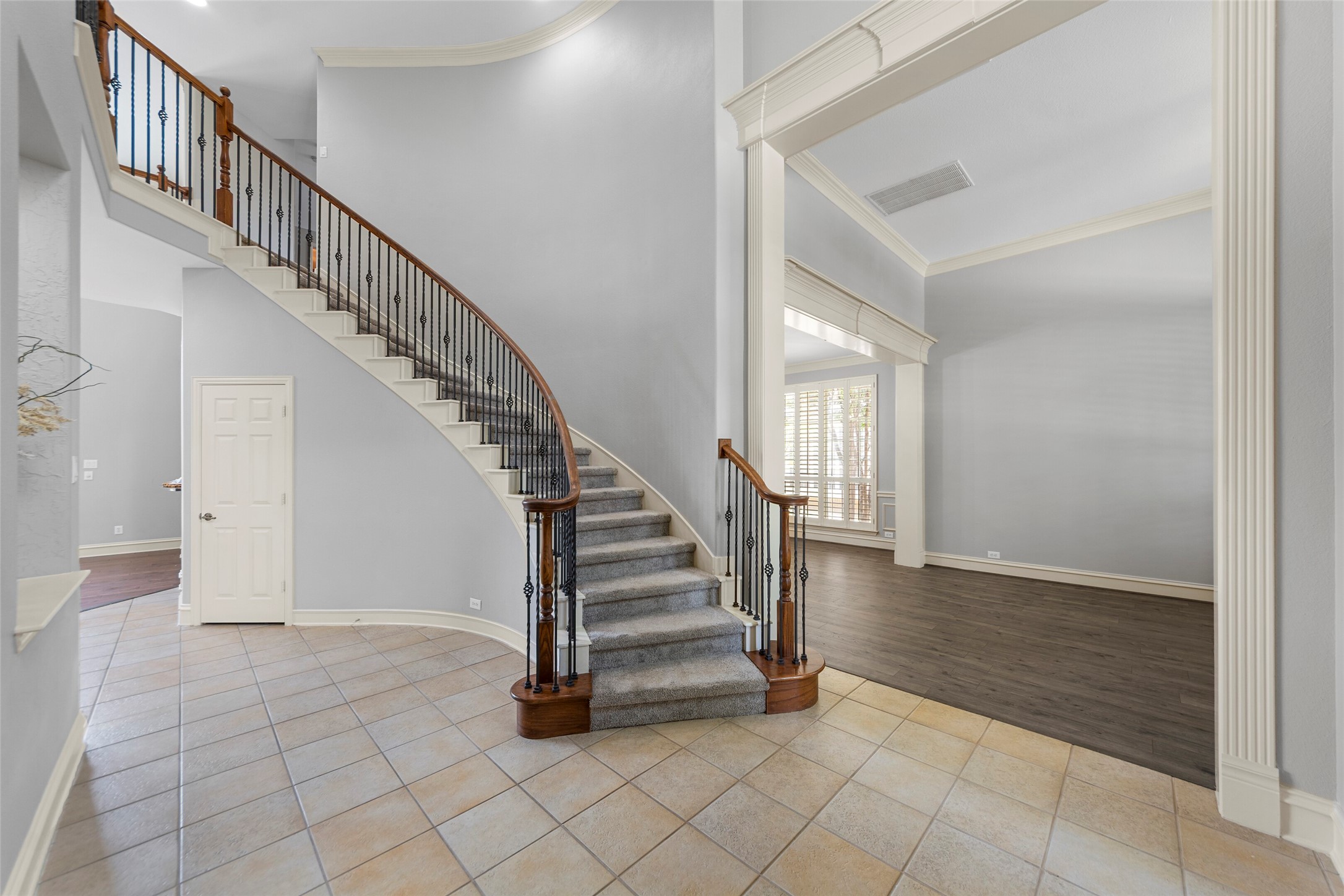 2447 Blackstone Drive
