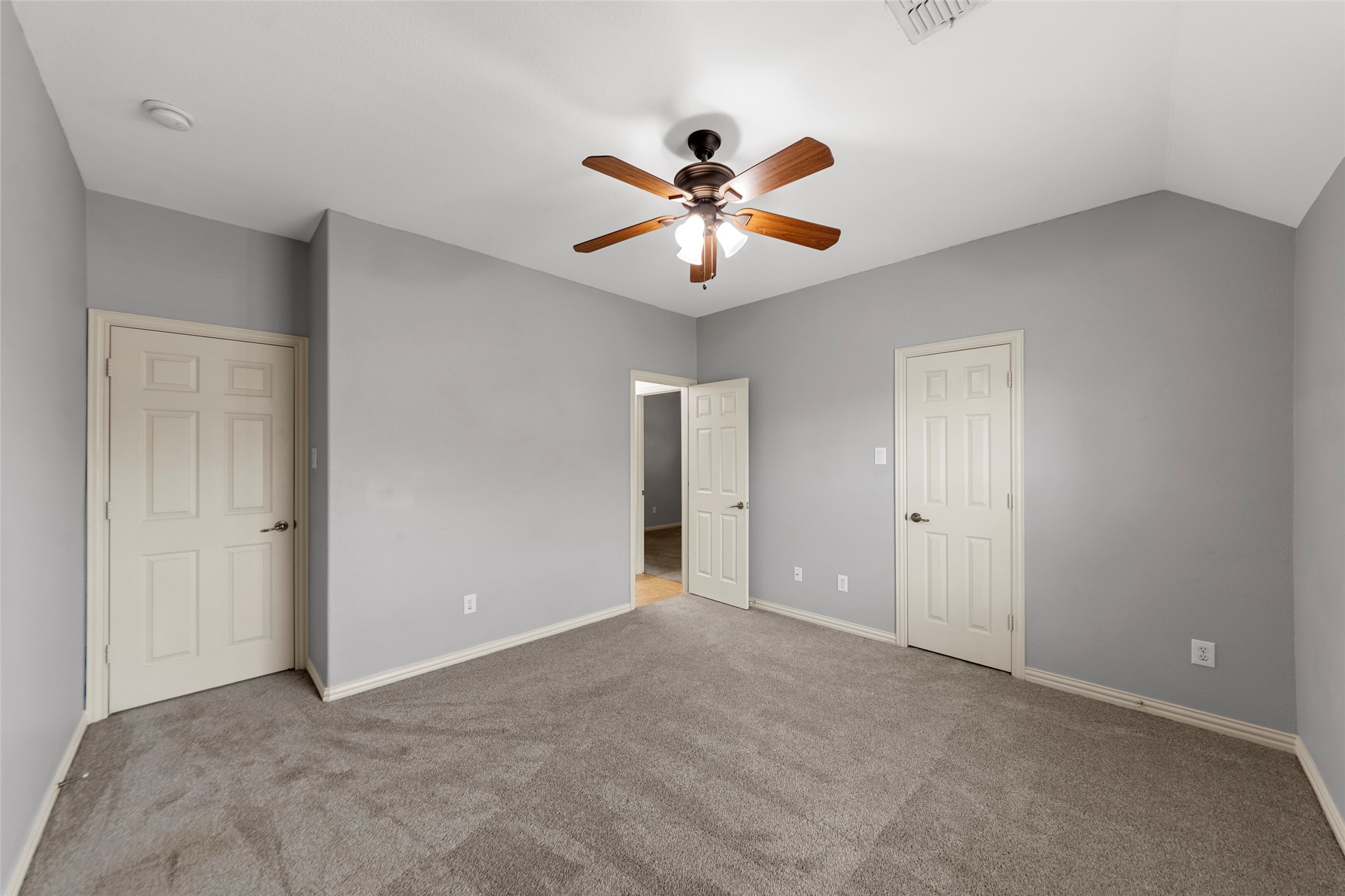 2447 Blackstone Drive