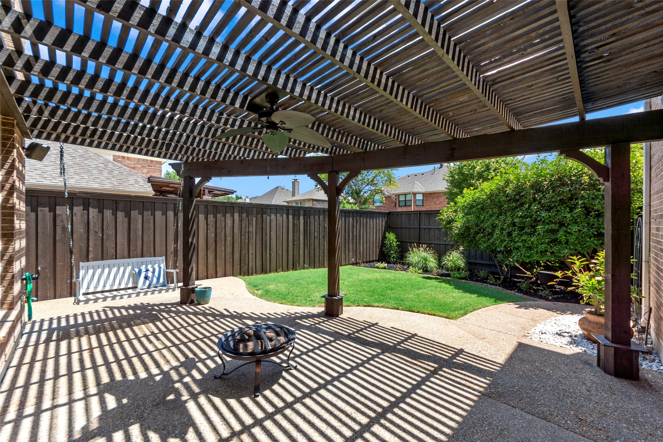 2447 Blackstone Drive