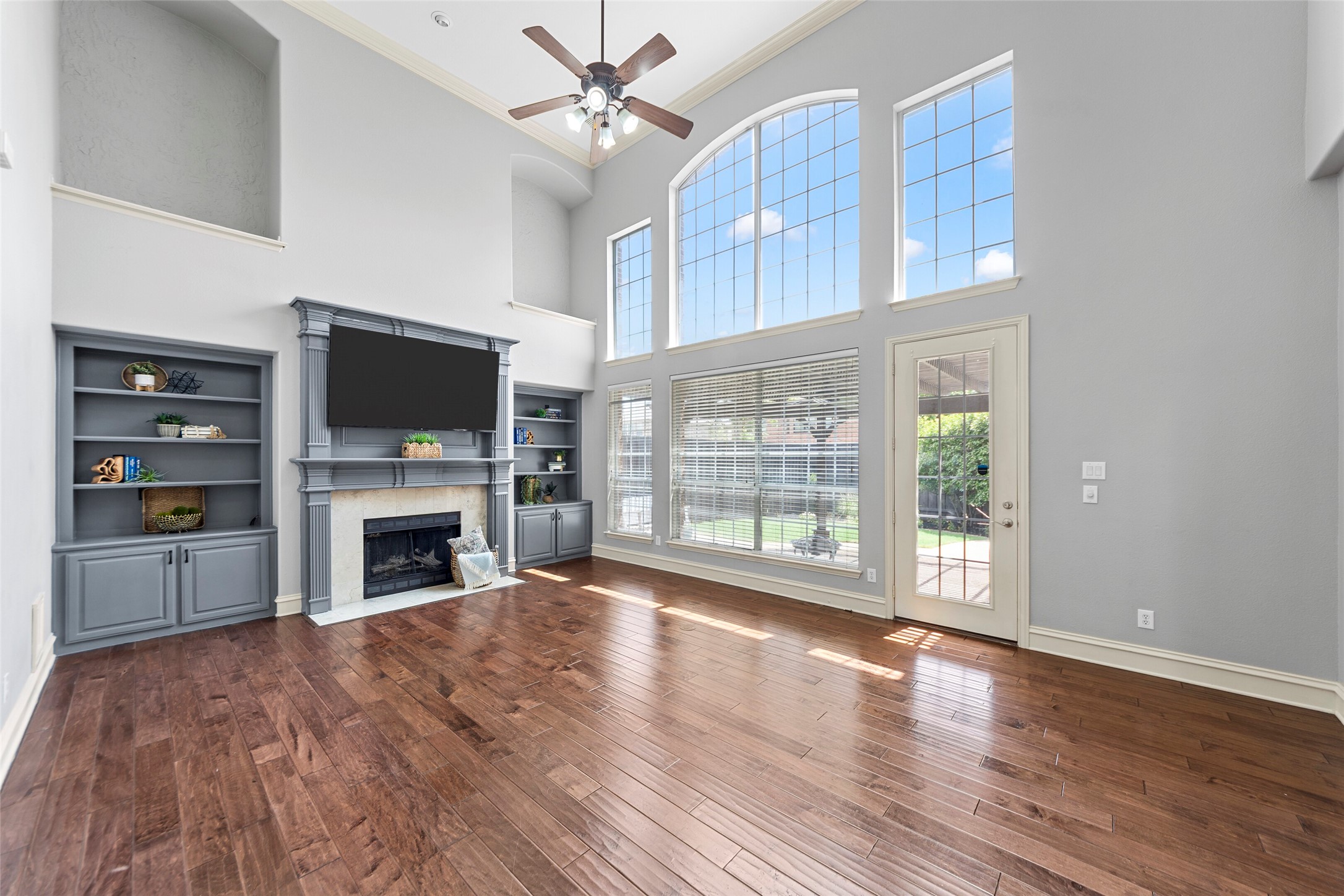 2447 Blackstone Drive
