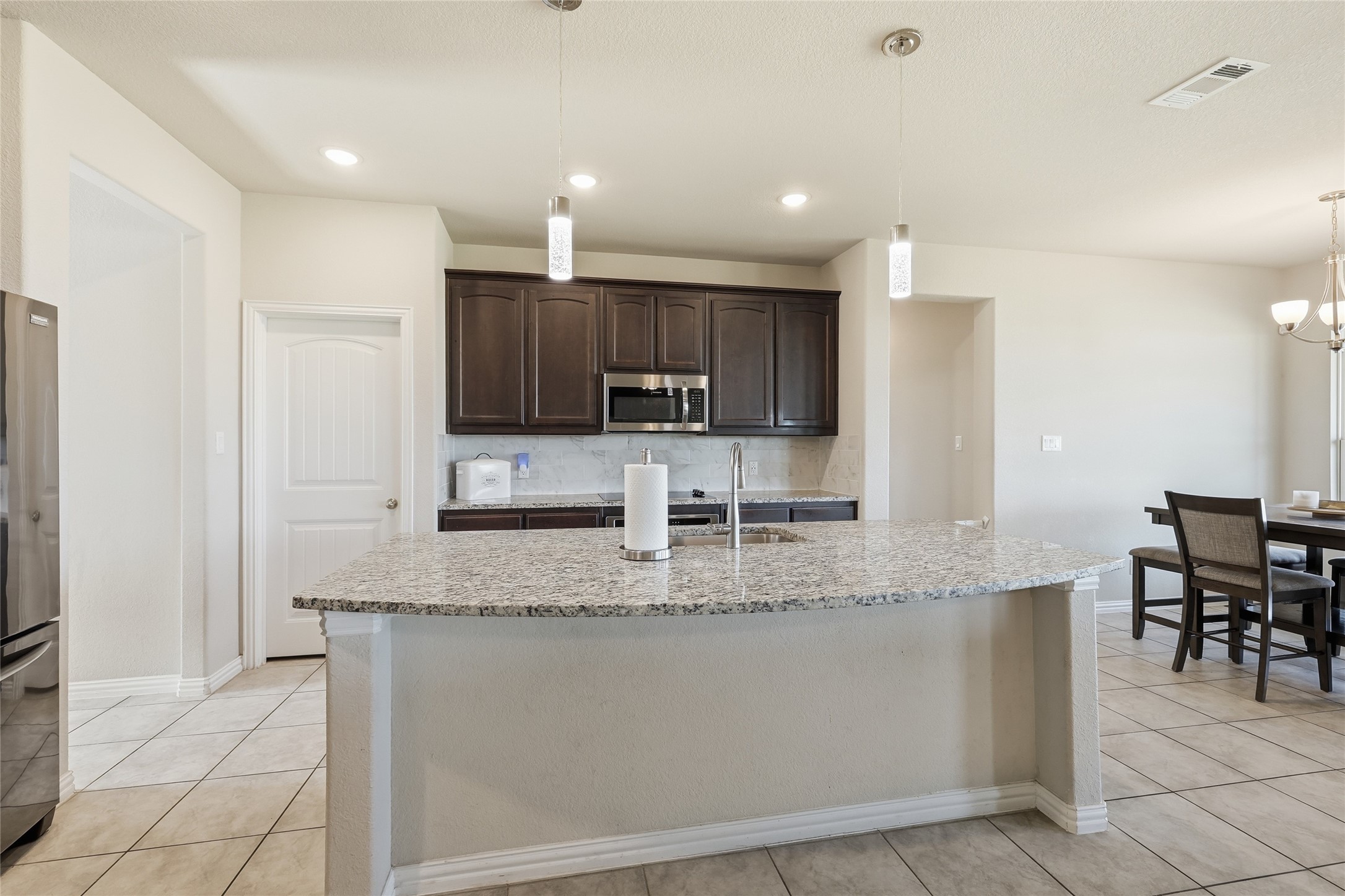 1212 County Road 4797