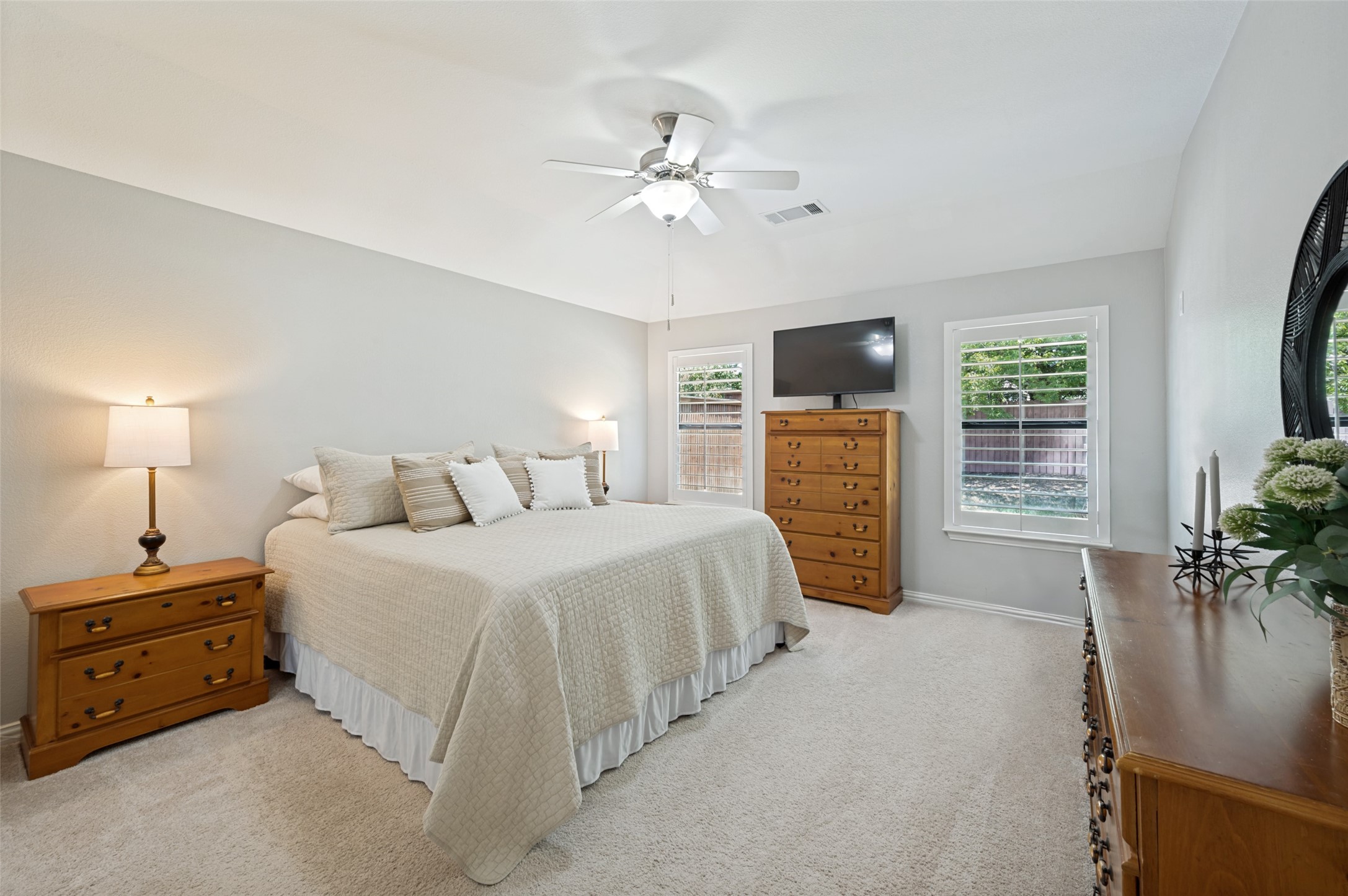 3707 Redwood Circle