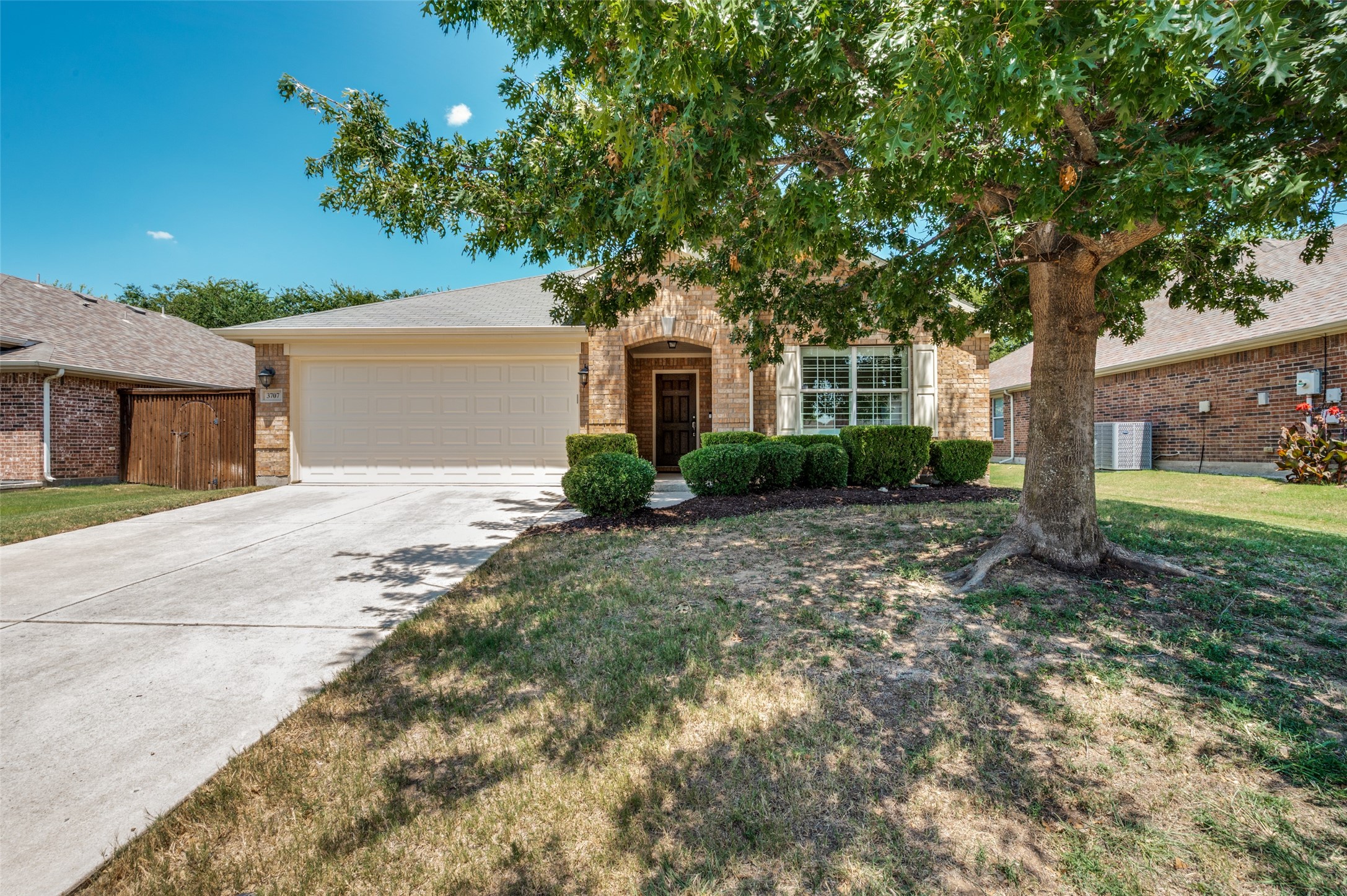 3707 Redwood Circle